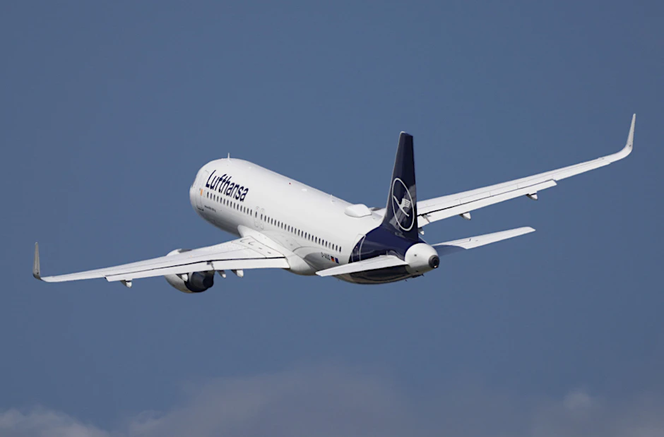 Urlaubsreisen werden teurer, weil das Fliegen mehr Geld kostet.