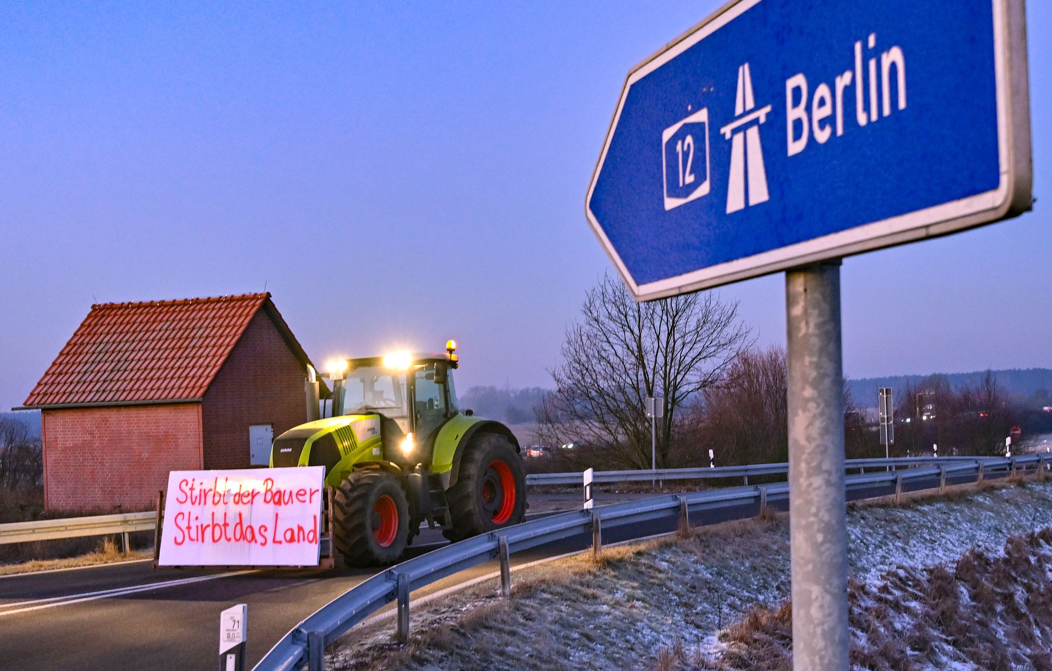 Riss im Berufsstand: Brandenburger Bauernverband warnt vor neuen Autobahn-Blockaden