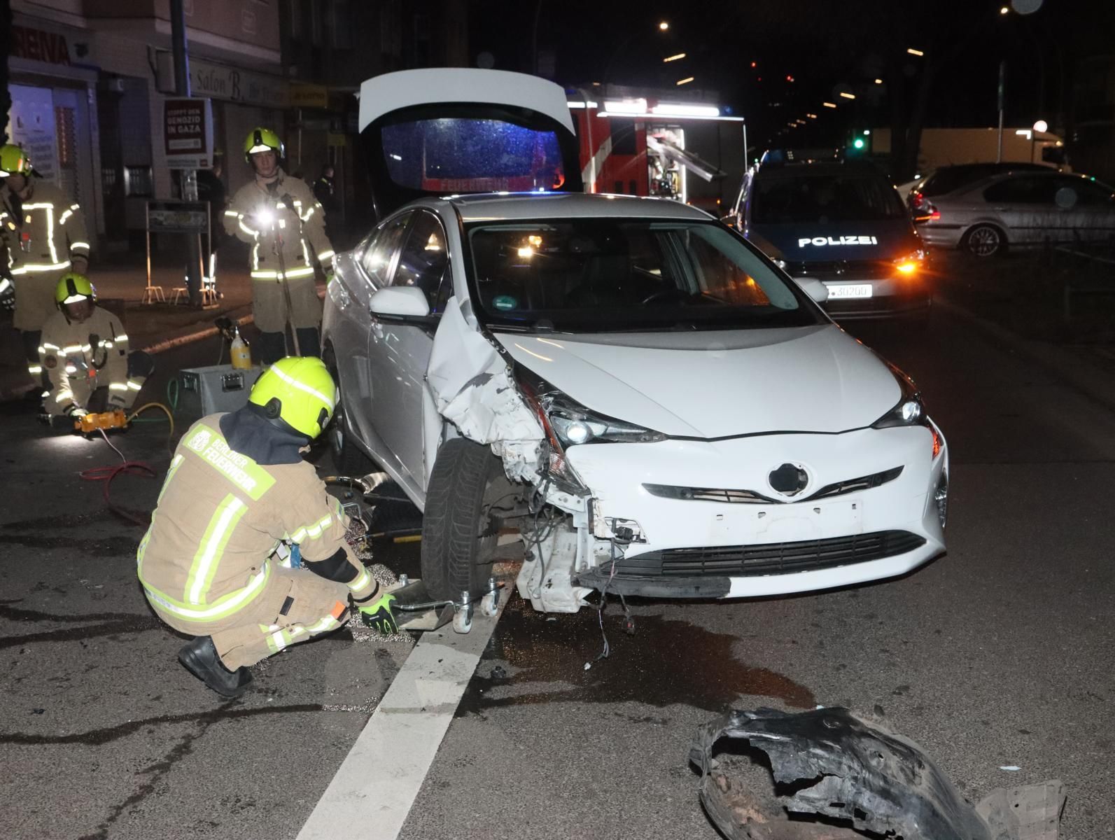 Image - Auch das ist Berlin: Die Rumms-Nacht der wirklich saudummen Unfälle