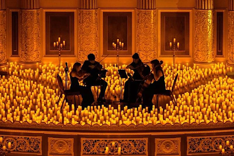 Entdeckt die neuen Candlelight-Konzerte an besonderen Plätzen in Berlin in magischer Atmosphäre und mit Eurer Lieblingsmusik von ABBA, den Beatles, Coldplay, Ed Sheeran u.v.m.