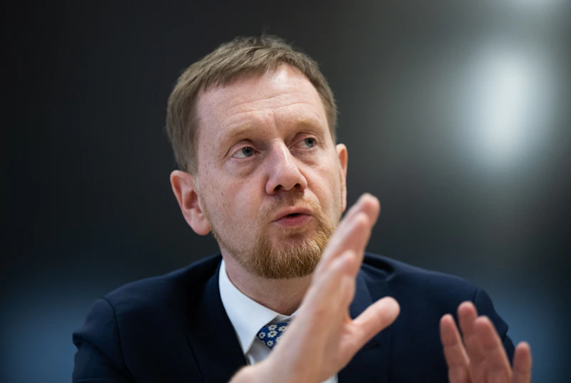 Kretschmer erhöht Reformdruck: „Industrie wird auf diesem Weg nicht überleben“