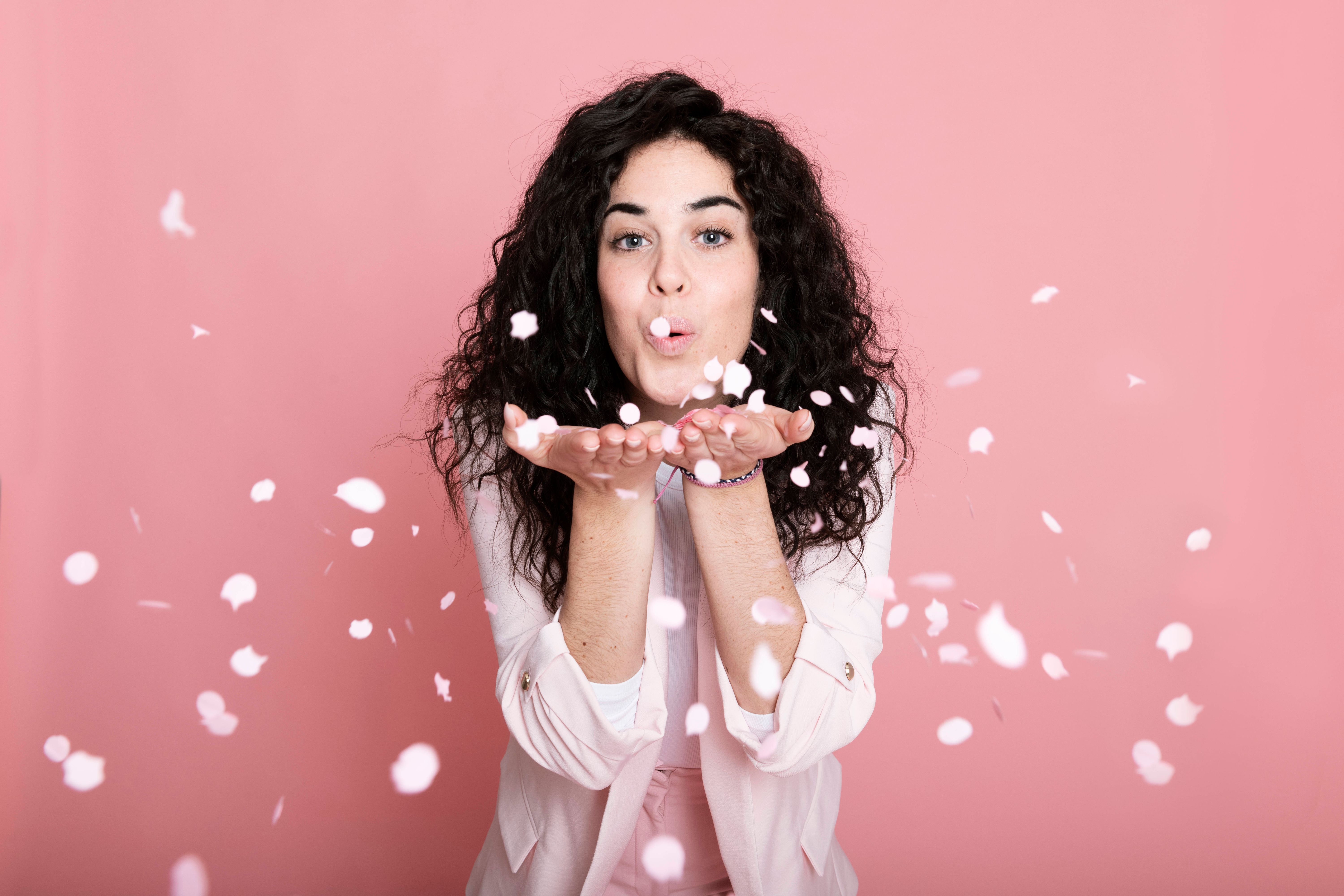 Horoskop für den 22. Februar: Ein gefühlvoller Sonntag voller Nähe!