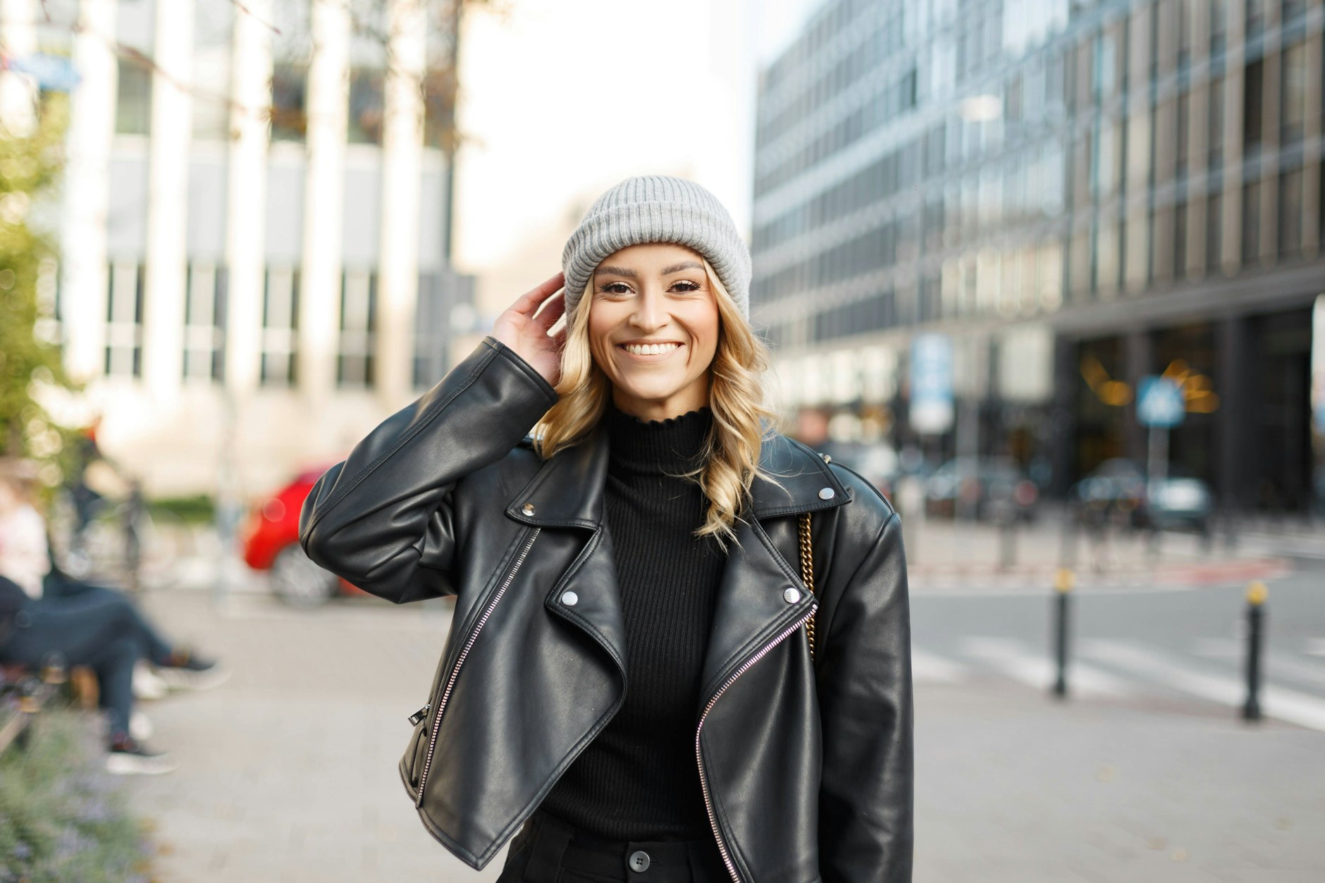 Jungfrauen analysieren heute vieles sehr genau. Die Sterne zeigen, warum Gefühle heute wichtiger sein können als perfekte Planung.