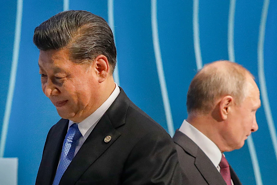 Wladimir Putin (R) und&nbsp; Xi Jinping am 11. BRICS-Gipfel in Brasilien