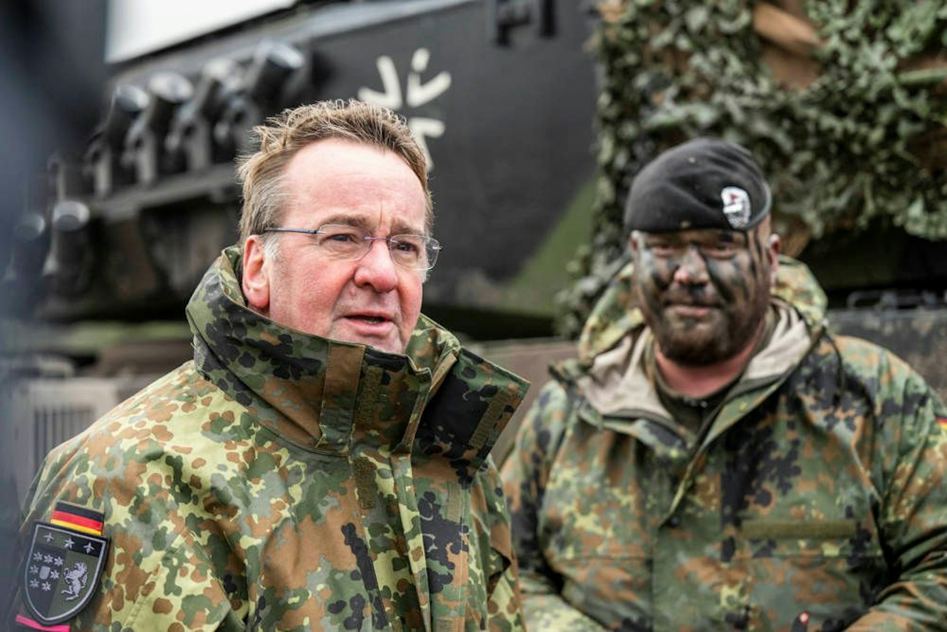 Ohne Los in Amt und Kommando: Boris Pistorius bei der Truppe