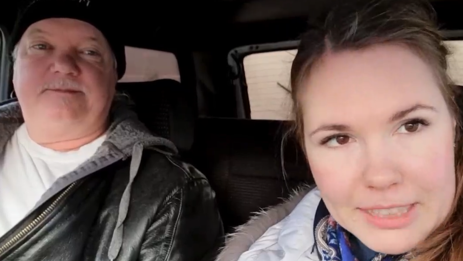 Russell Bentley mit der deutsch-russischen Propagandistin Alina Lipp.