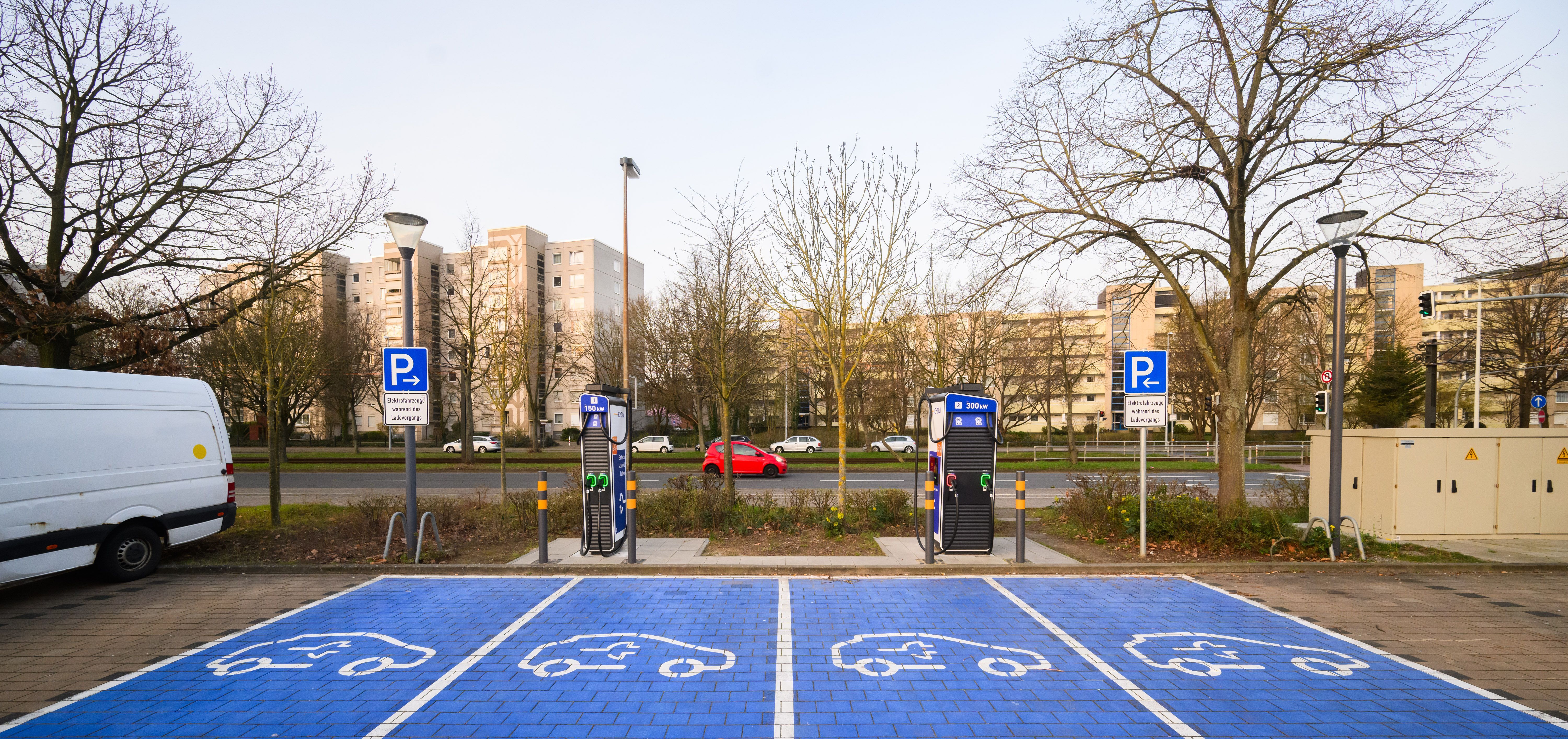Elektroautos boomen plötzlich in Deutschland – doch der Osten macht nicht mit