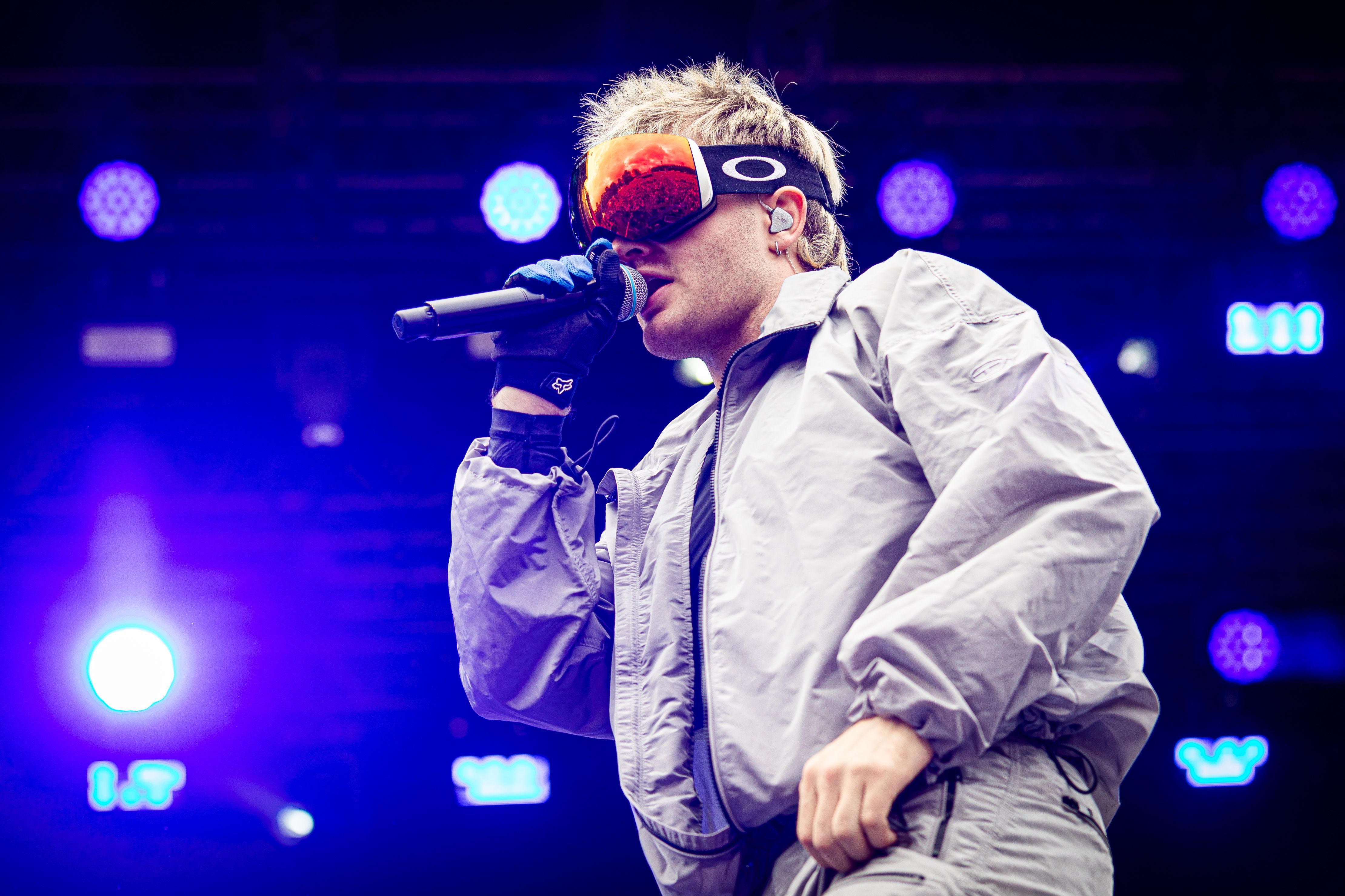 Kostenloses Konzert in der Sonnenallee: Rapper Ski Aggu macht Lidl-Parkplatz zur Bühne