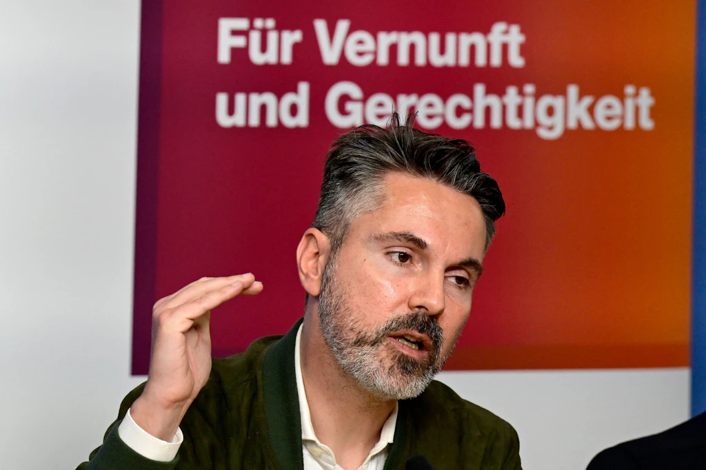 Fabio De Masi: „Abgedrehte Kreml-Vorwürfe“ gegen Wagenknecht helfen BSW
