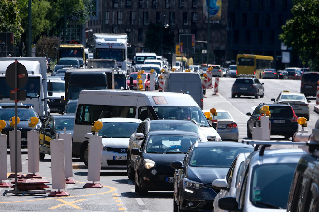 Der aktuelle Stau-Wahnsinn: Wo Sie in Berlin wie viel Zeit verlieren