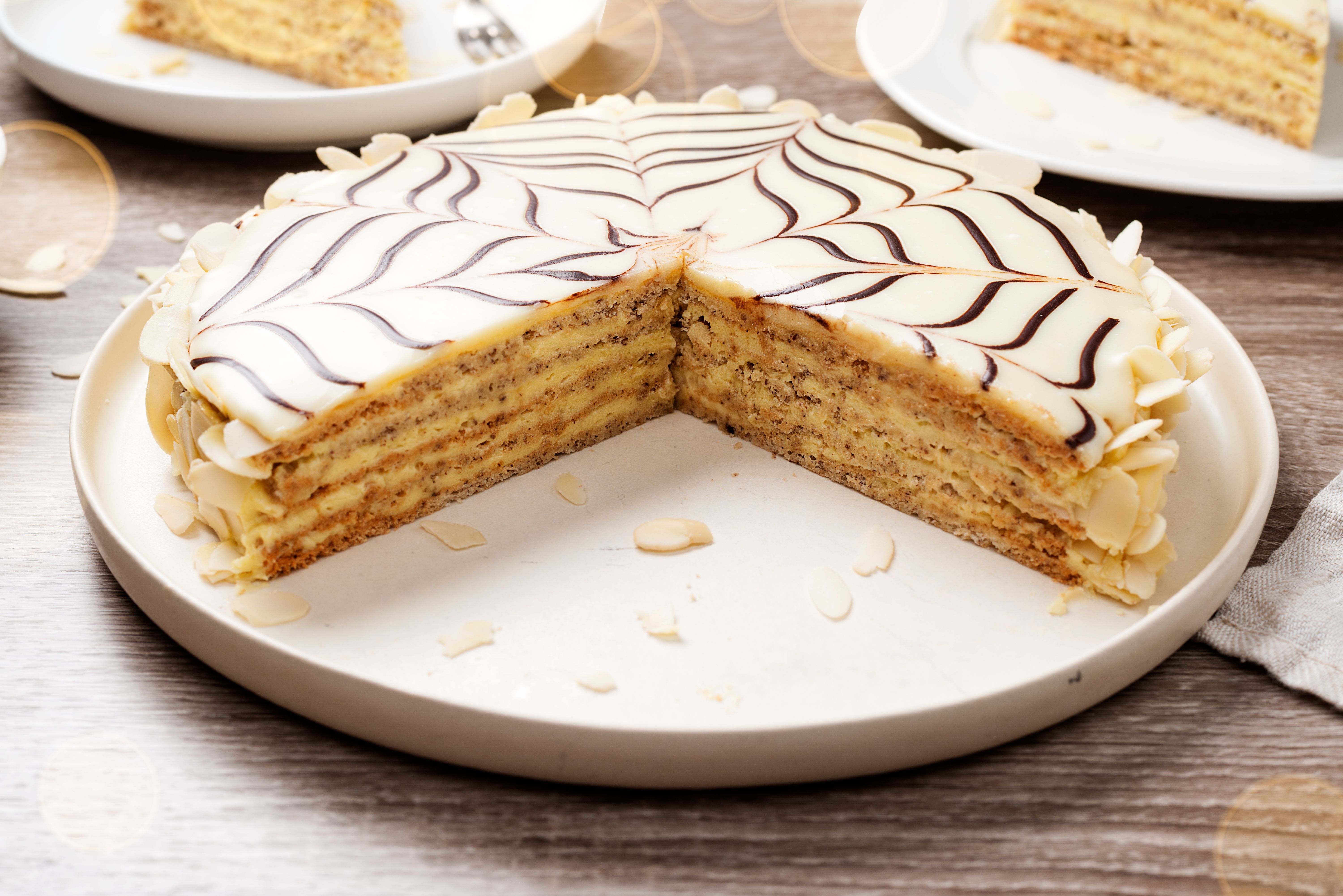 Rezept für Esterhazy-Torte wie in „Das große Backen“: So machen Sie sie selbst!