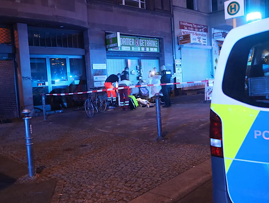 VIDEO: Schüsse aus Auto – Toter und Verletzte bei Schießerei in Berlin-Schöneberg