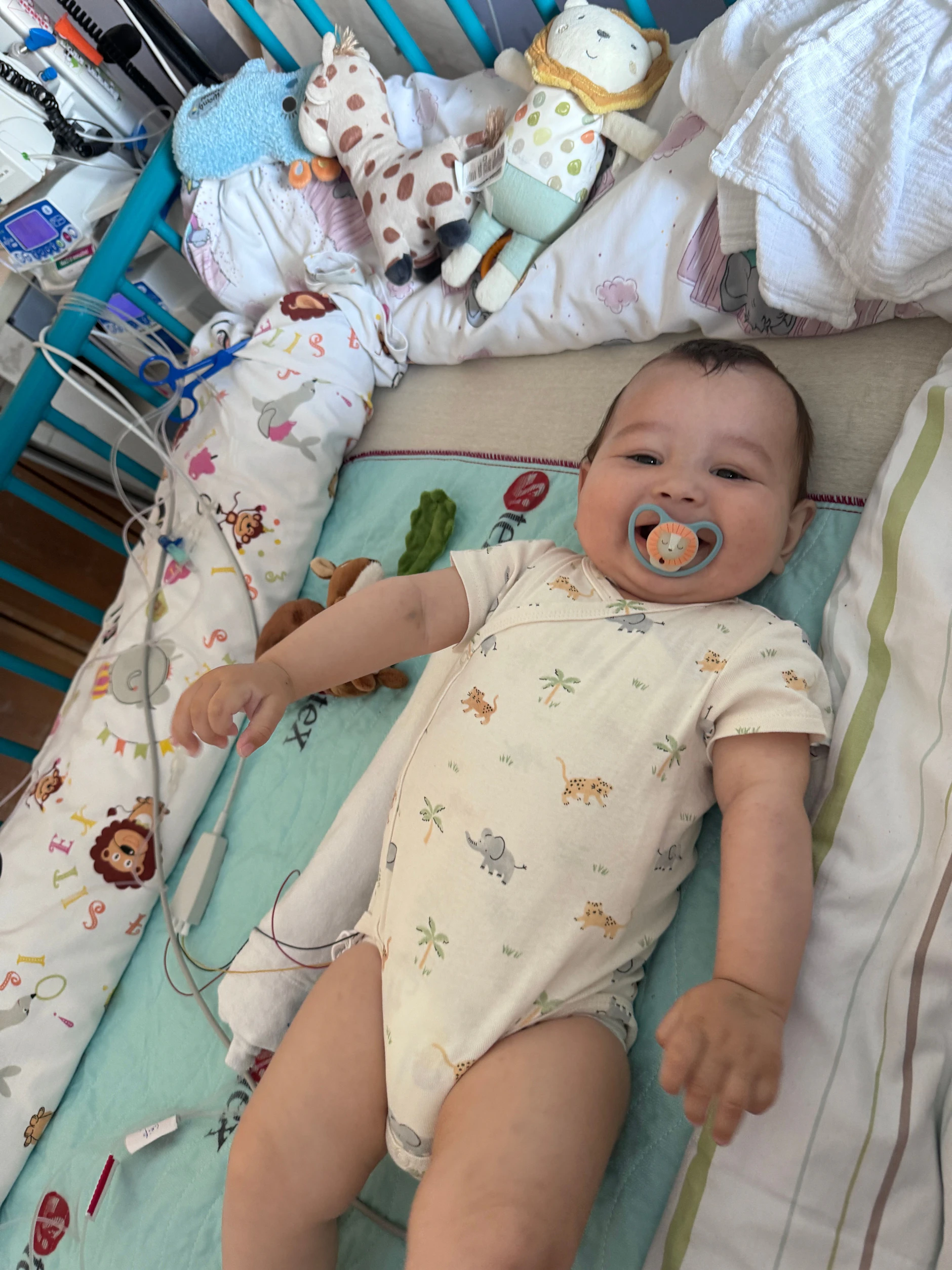 Trotz der schweren Therapie ist Nilas voller Lebensfreude.