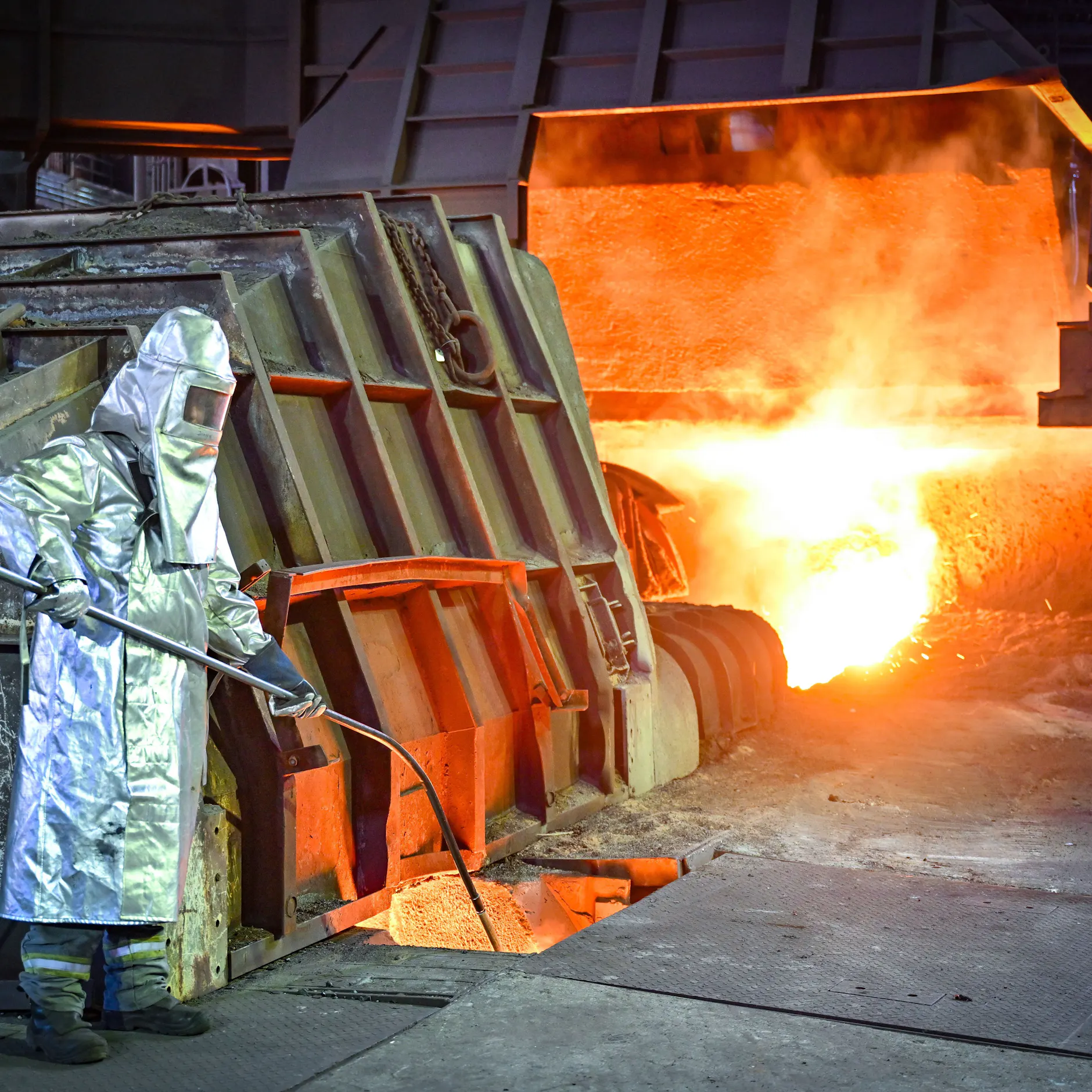 Image - Grüner Wasserstoff bleibt graue Theorie: Stahlindustrie setzt auf fossile Alternative