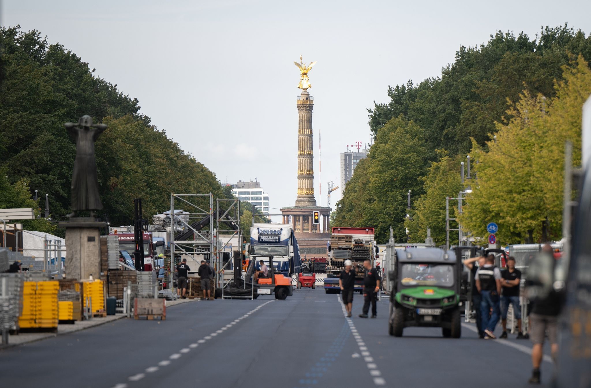 Image - Berliner Autofahrer sauer: Straße des 17. Juni schon wieder dicht!