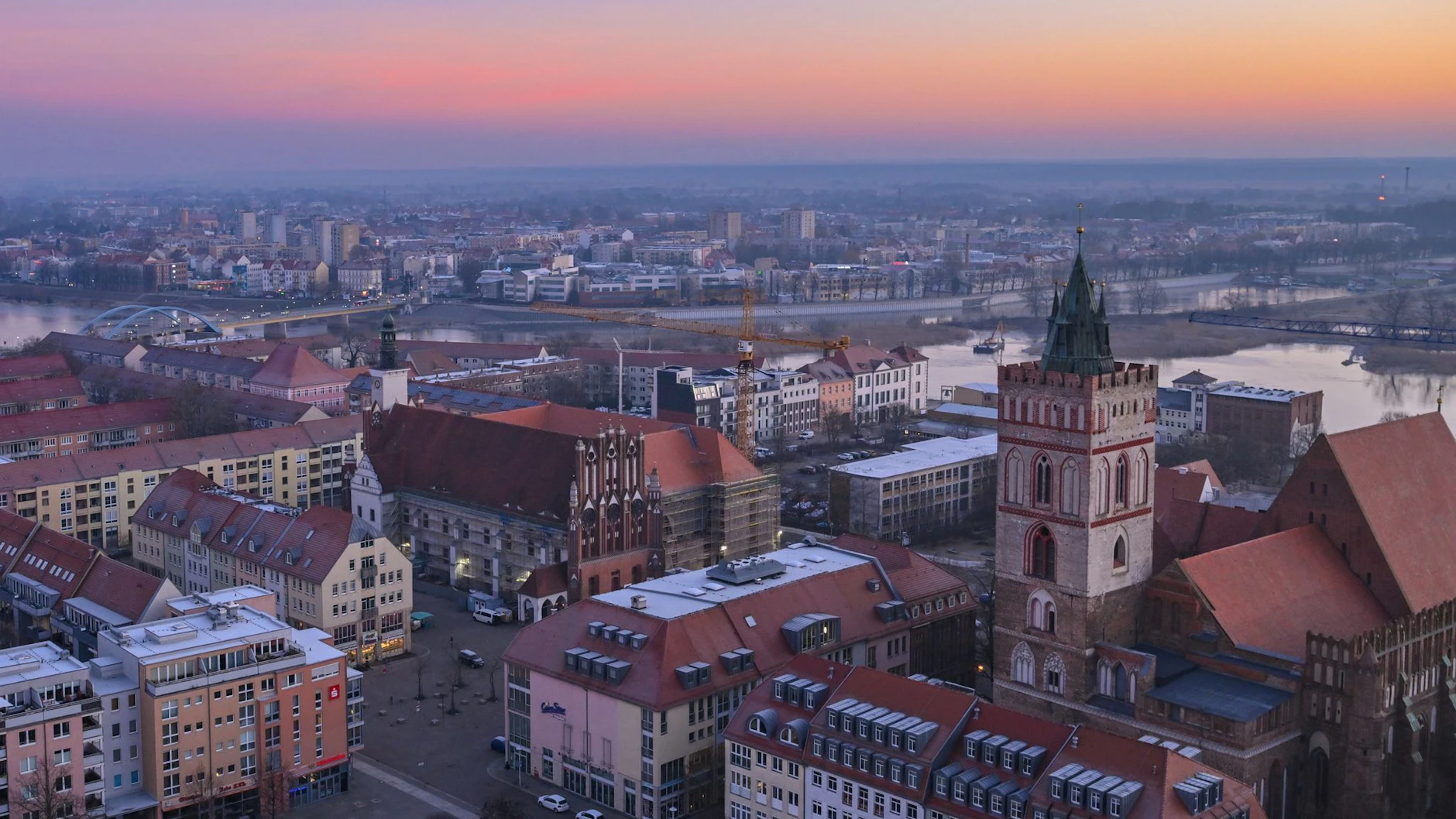 In Frankfurt/Oder blieb die SPD knapp vor der AfD.