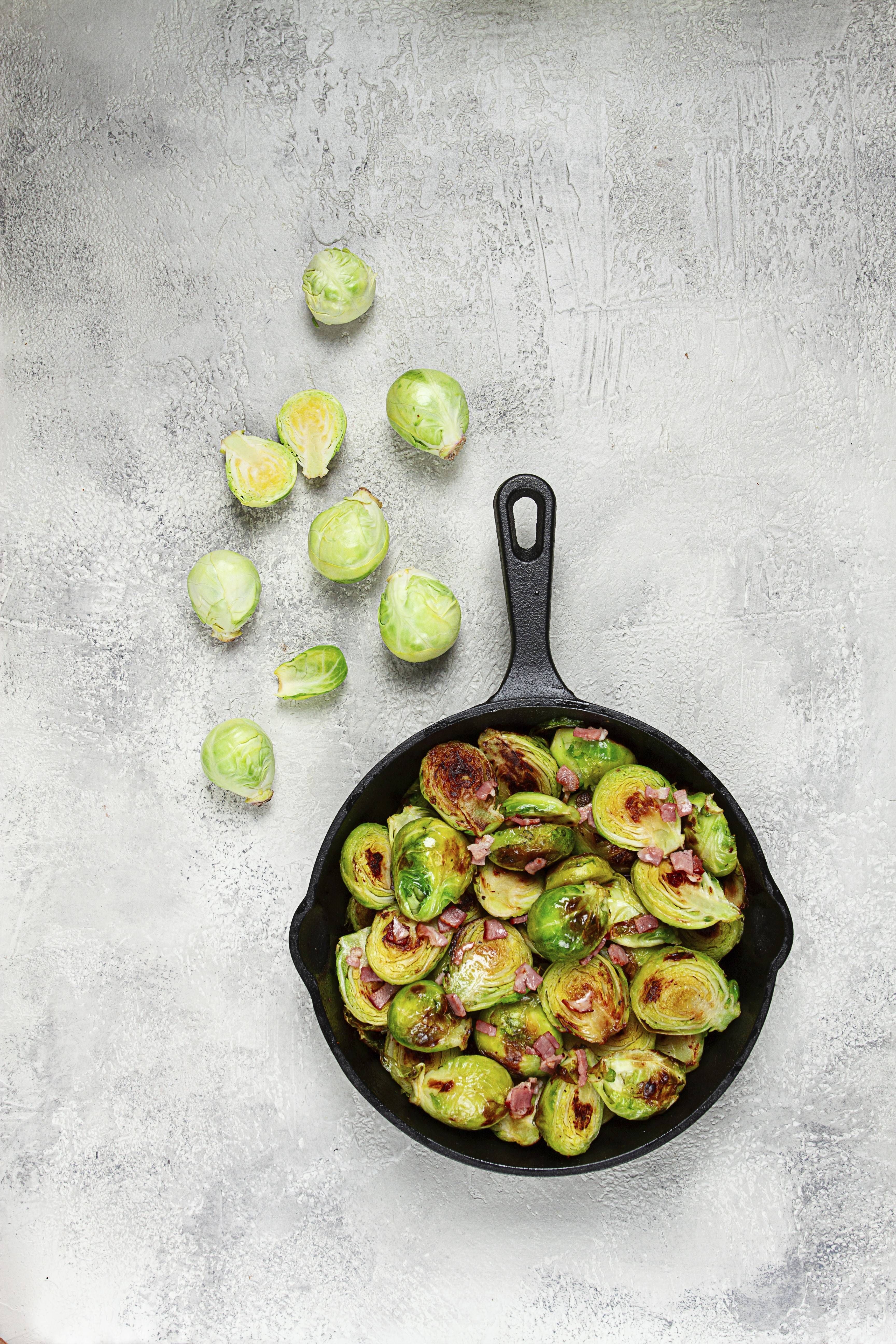 So köstlich: Gebratener Rosenkohl aus der Pfanne – das einfache Rezept