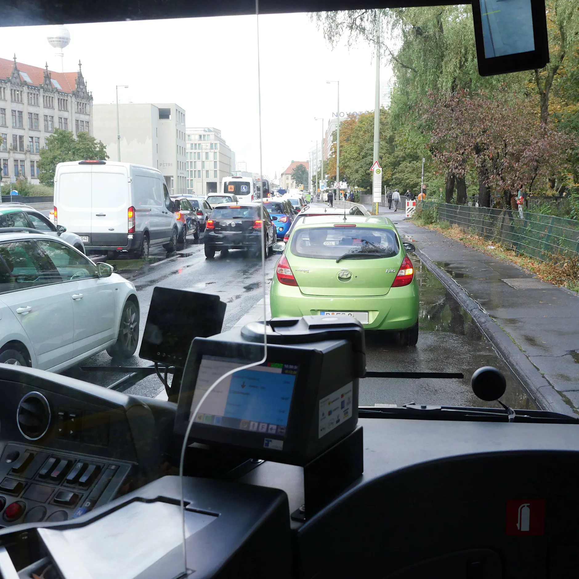 City-Maut in Berlin: Verkehrsforscher fordern bis zu 500 Euro pro Monat