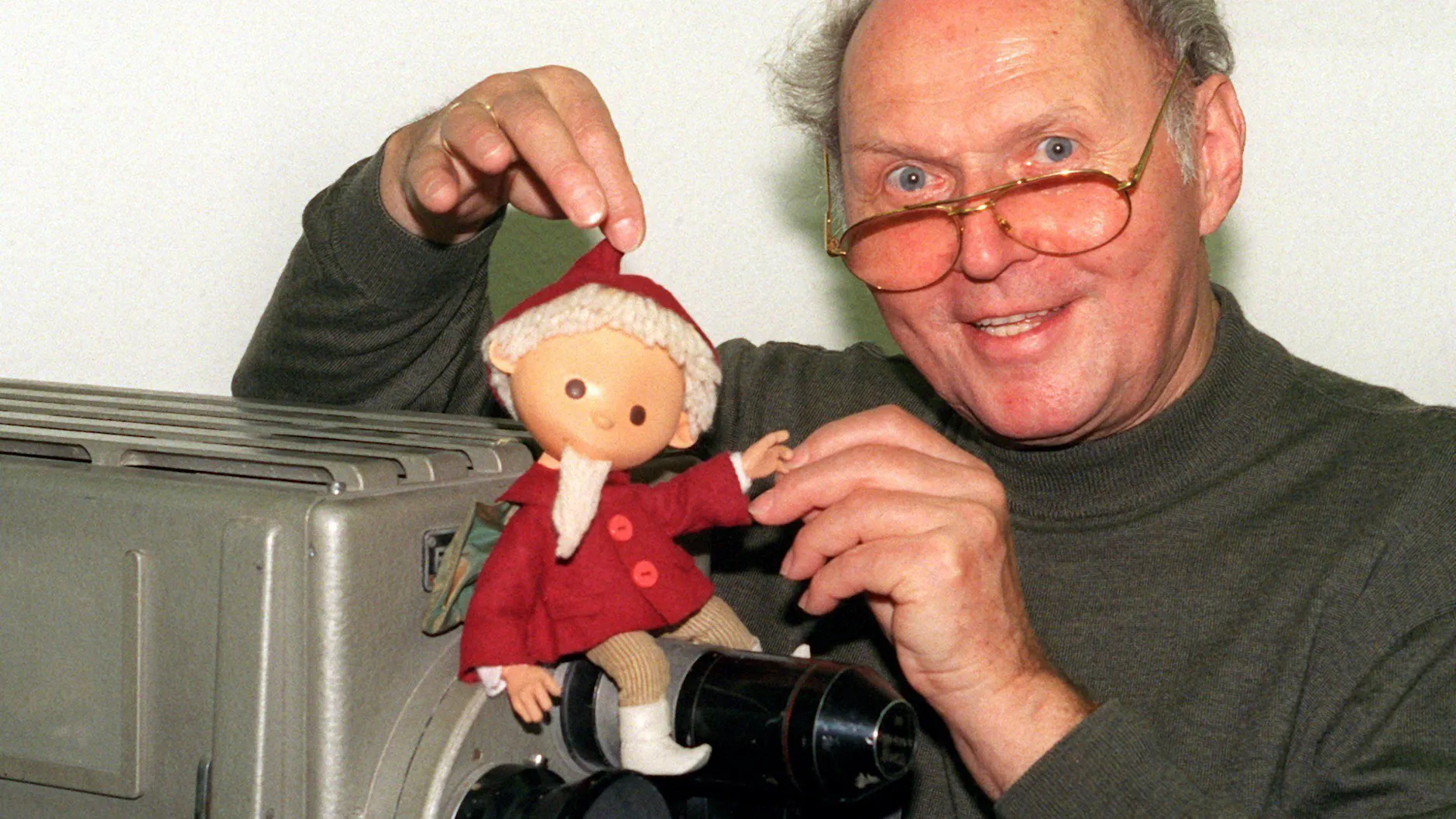 Der Trickfilmmacher Gerhard Behrendt erfand die Figur des Sandmännchens für den Deutschen Fernsehfunk der DDR.