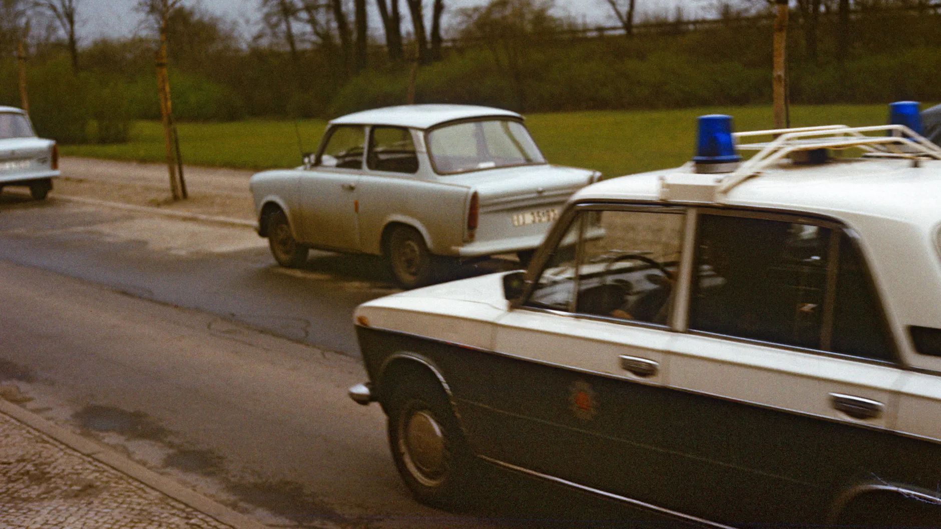 Ein Wagen der DDR-Volkspolizei im Einsatz in Berlin.