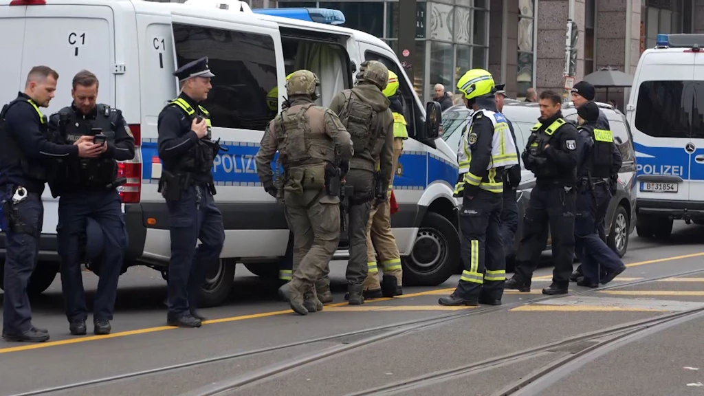 Frau Polizeipräsidentin, gibt es in Berlin gefährliche No-go-Areas?