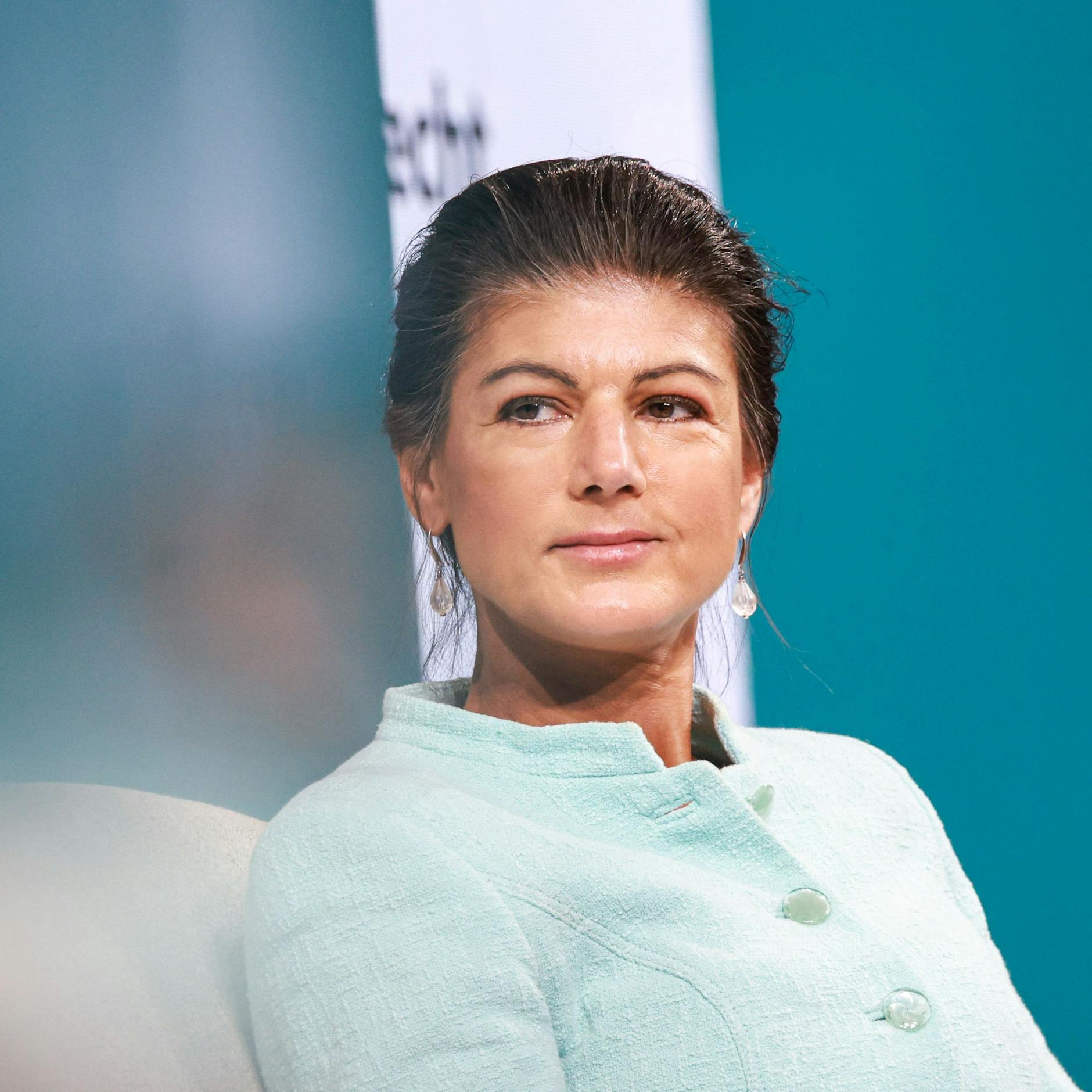 Image - Kein BSW-Vorsitz mehr! Sahra Wagenknecht tritt als Parteichefin zurück
