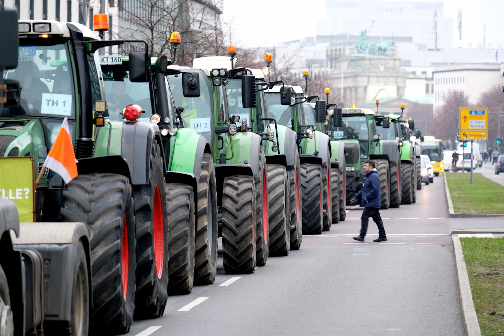 Bauern legen Berlin lahm: Diese Straßen sind Samstag dicht – der Überblick