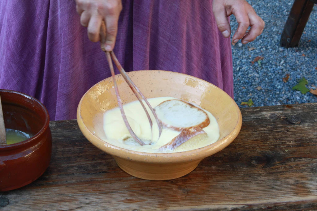 Armer Ritter wie in der DDR: Mal herzhaft, mal süß – zwei leckere Rezepte