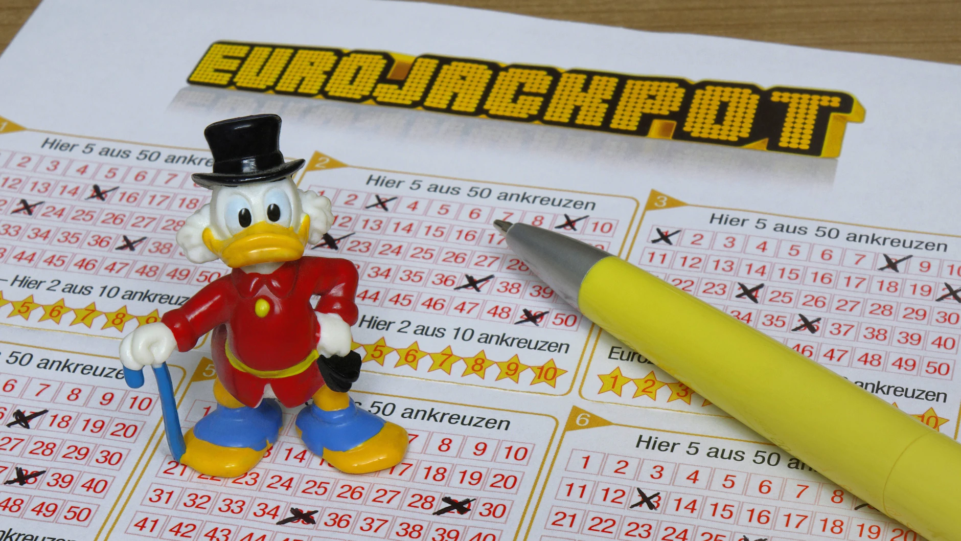 Tippen und Multimillionär werden? Mit 120 Mio. Euro könnte man sich wie Dagobert Duck fühlen.