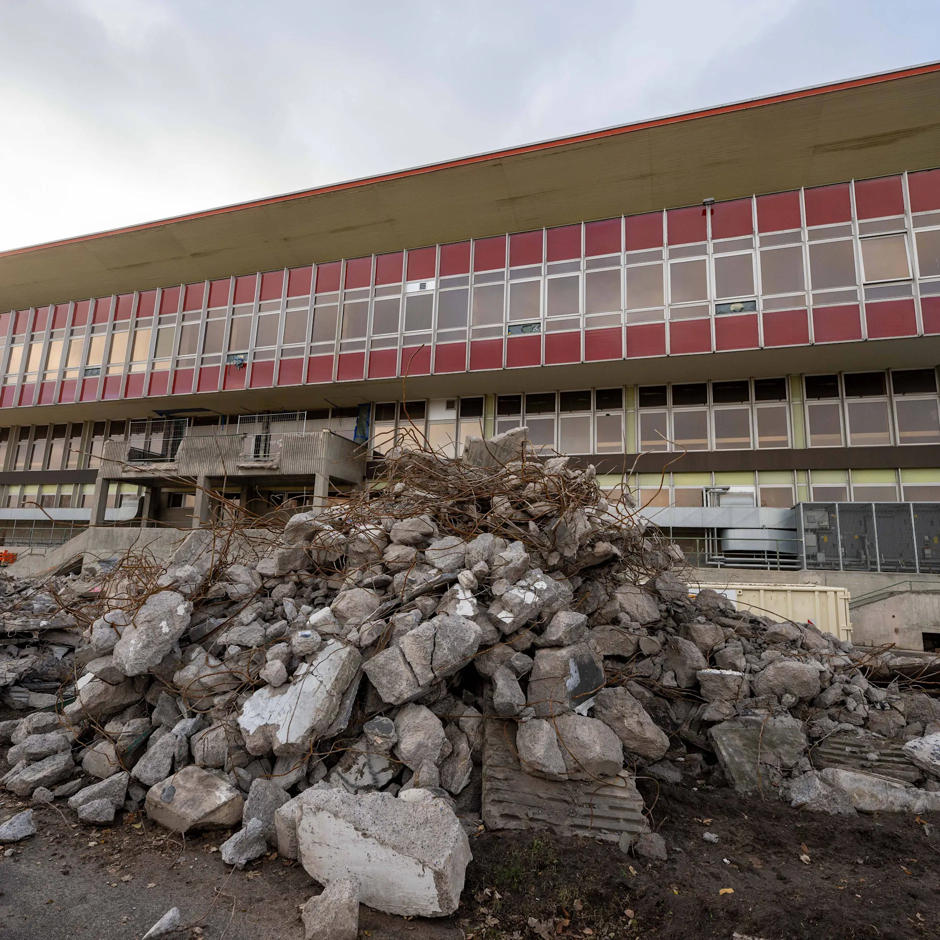 Millionen-Bingo: Senat gibt Geld für Abriss des DDR-Stadions frei