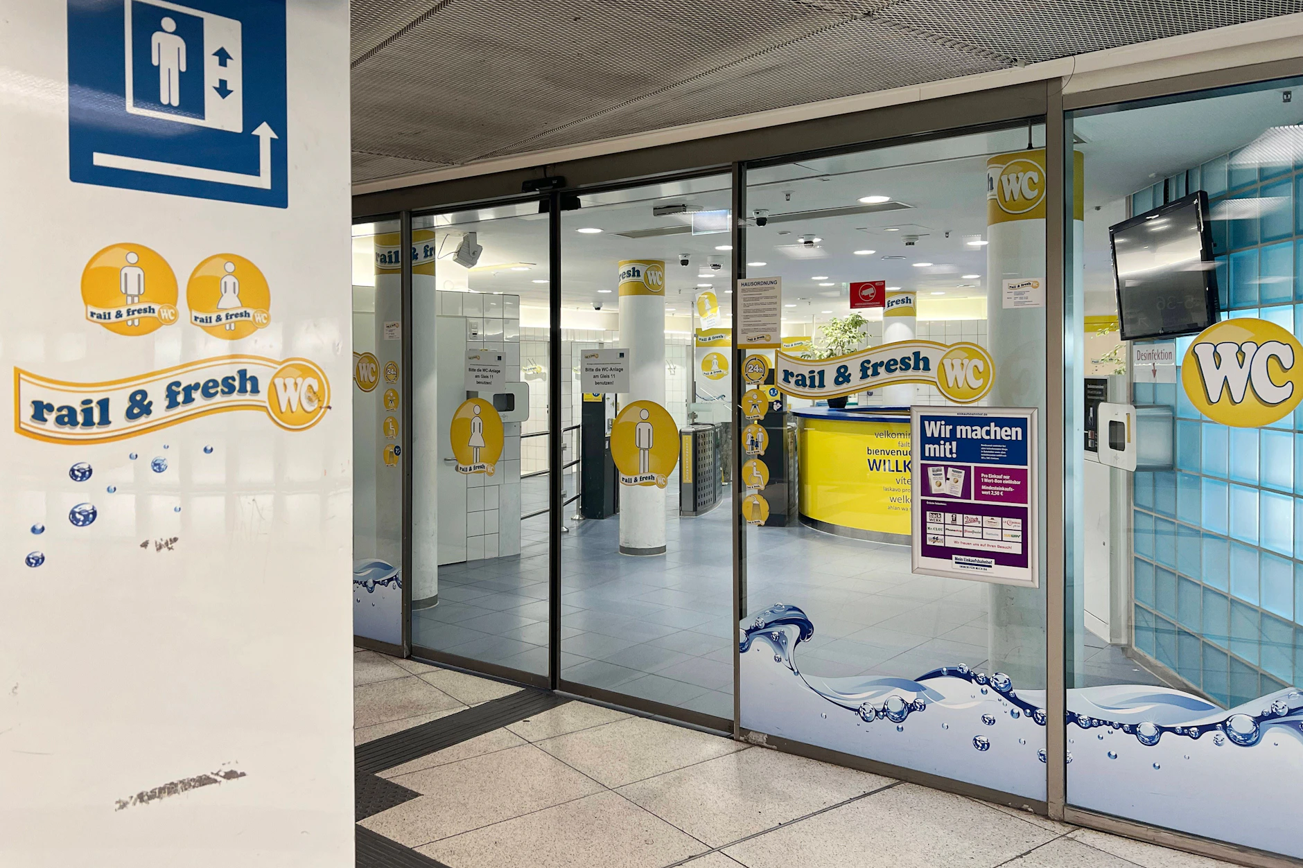 Die Nutzung der „Rail & Fresh“-Toiletten kostet jetzt auf den Hauptbahnhöfen in Berlin oder München 1,50 Euro.