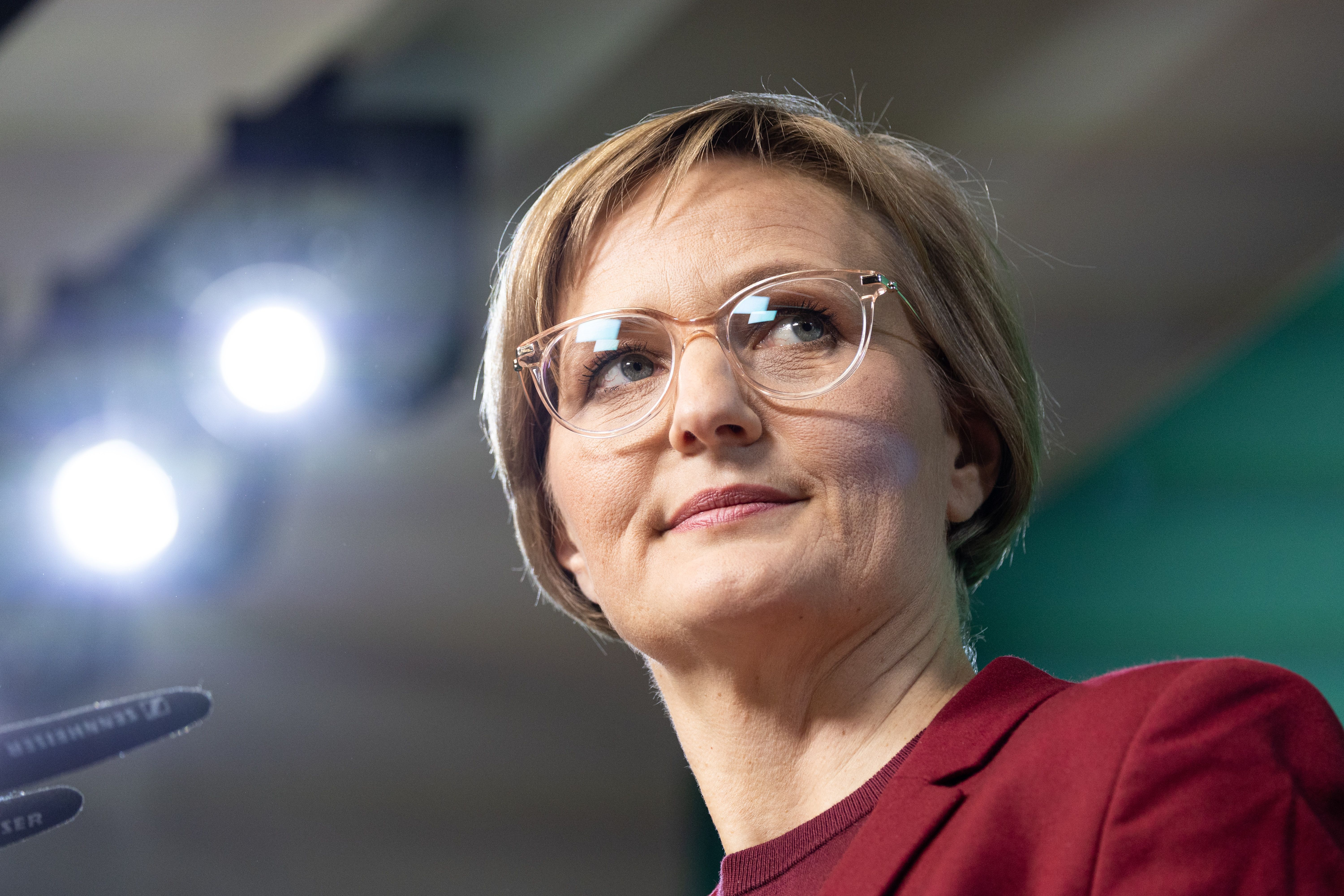 Müssen künftig auch Alte zum Militär? Grünen-Chefin Brantner entfacht Debatte