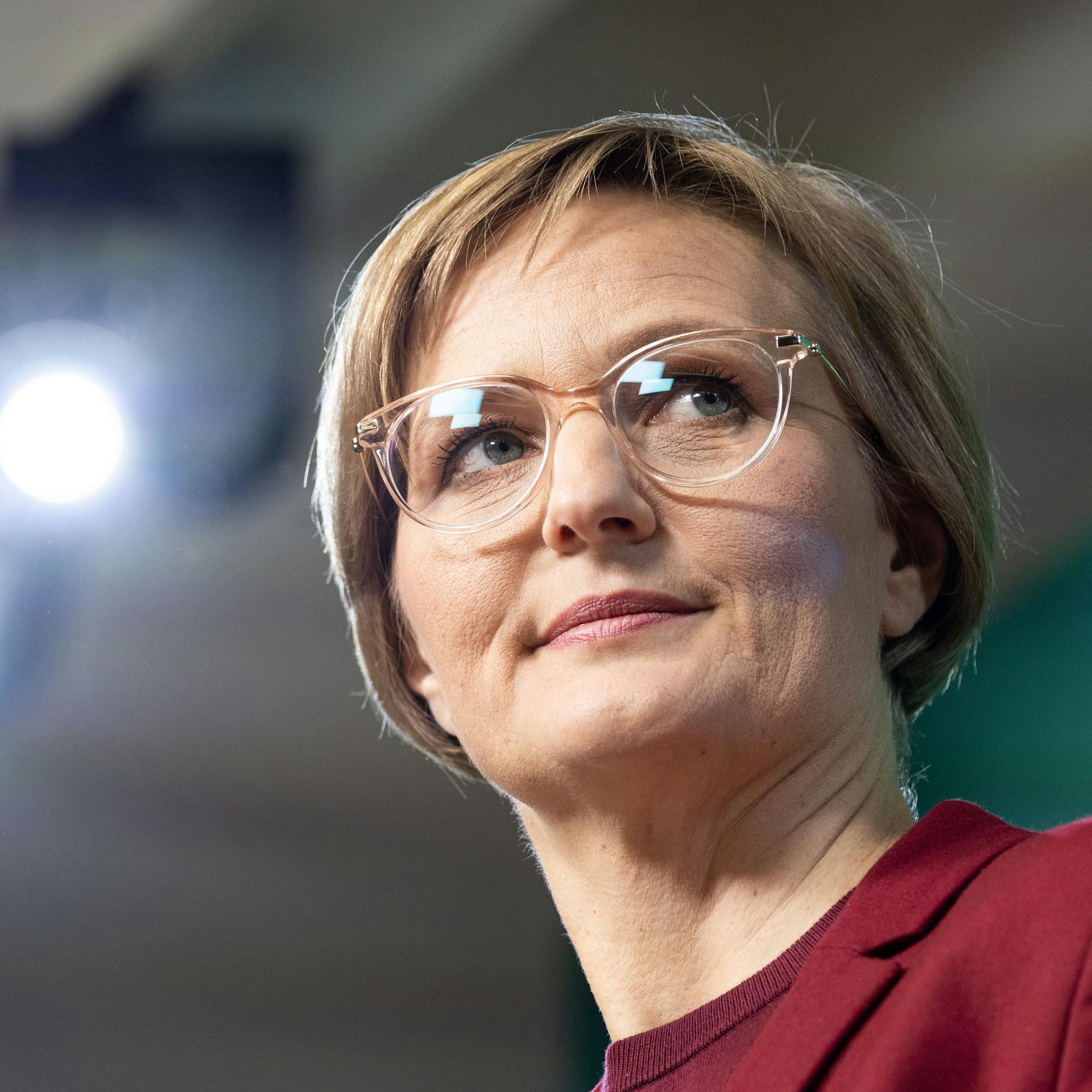 Image - Müssen künftig auch Alte zum Militär? Grünen-Chefin Brantner entfacht Debatte