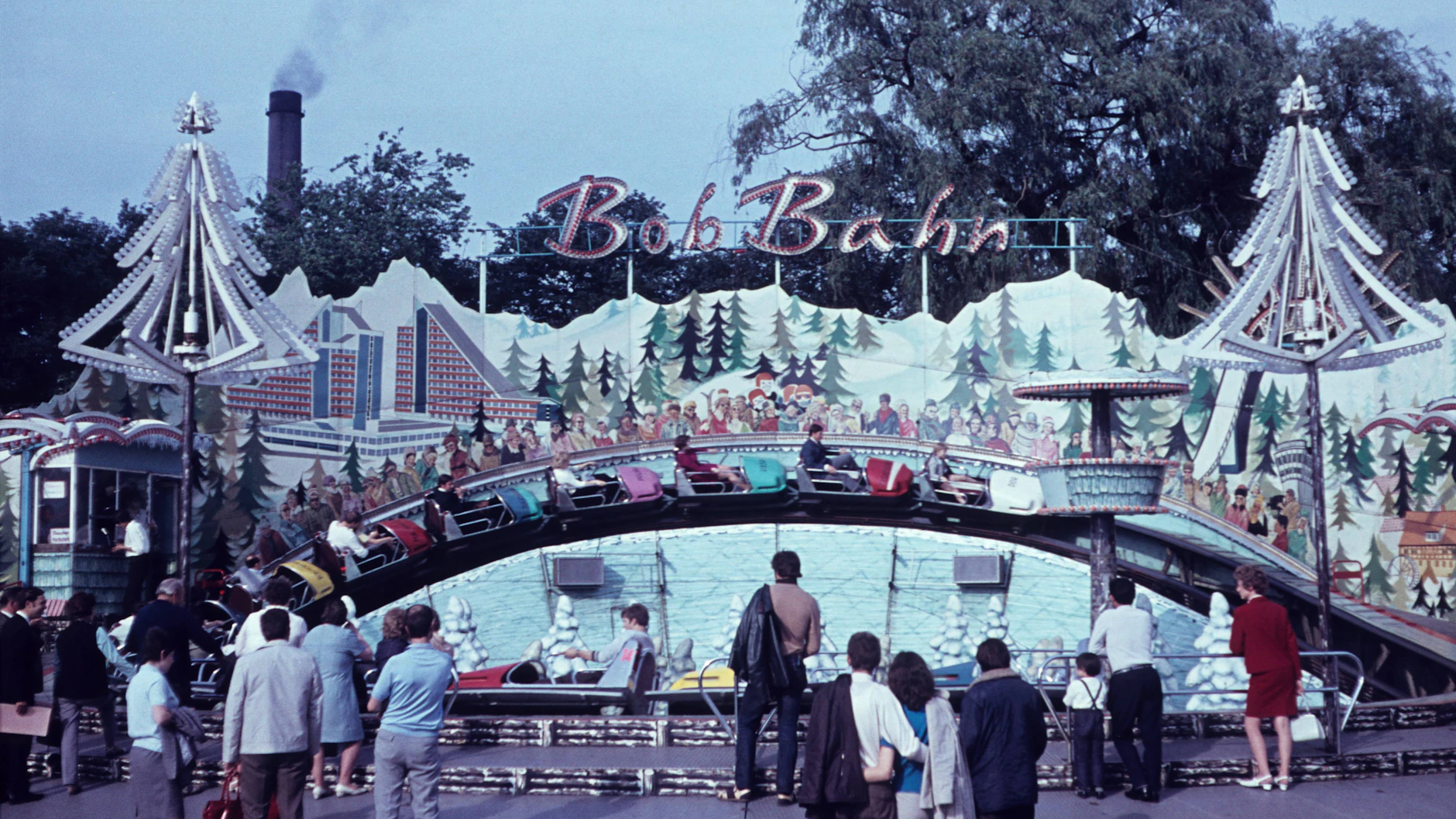 Die Bob-Bahn im Juni 1970: Ein Jahr zuvor hatte der Kulturpark im Plänterwald eröffnet. 