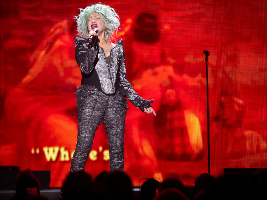 „Girls just want to have fun“: 71 Jahre alt, aber immer noch ein Mädchen, das Spaß haben will. Cyndi Lauper kommt am 25. Februar nach Berlin.