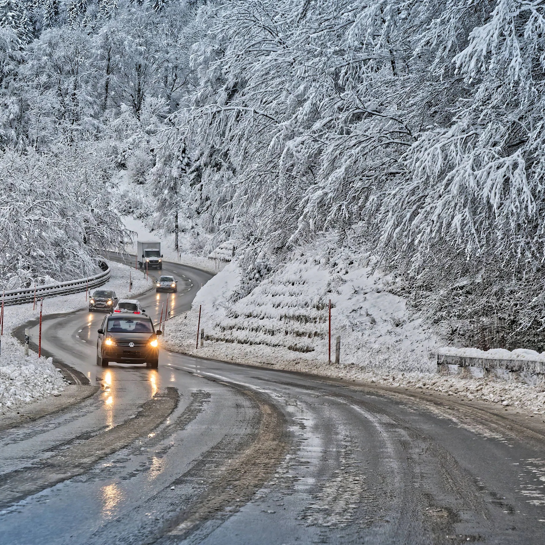 Glatteis, Kurz-Frühling, Schnee: Eine wilde Wetter-Achterbahnfahrt trifft uns
