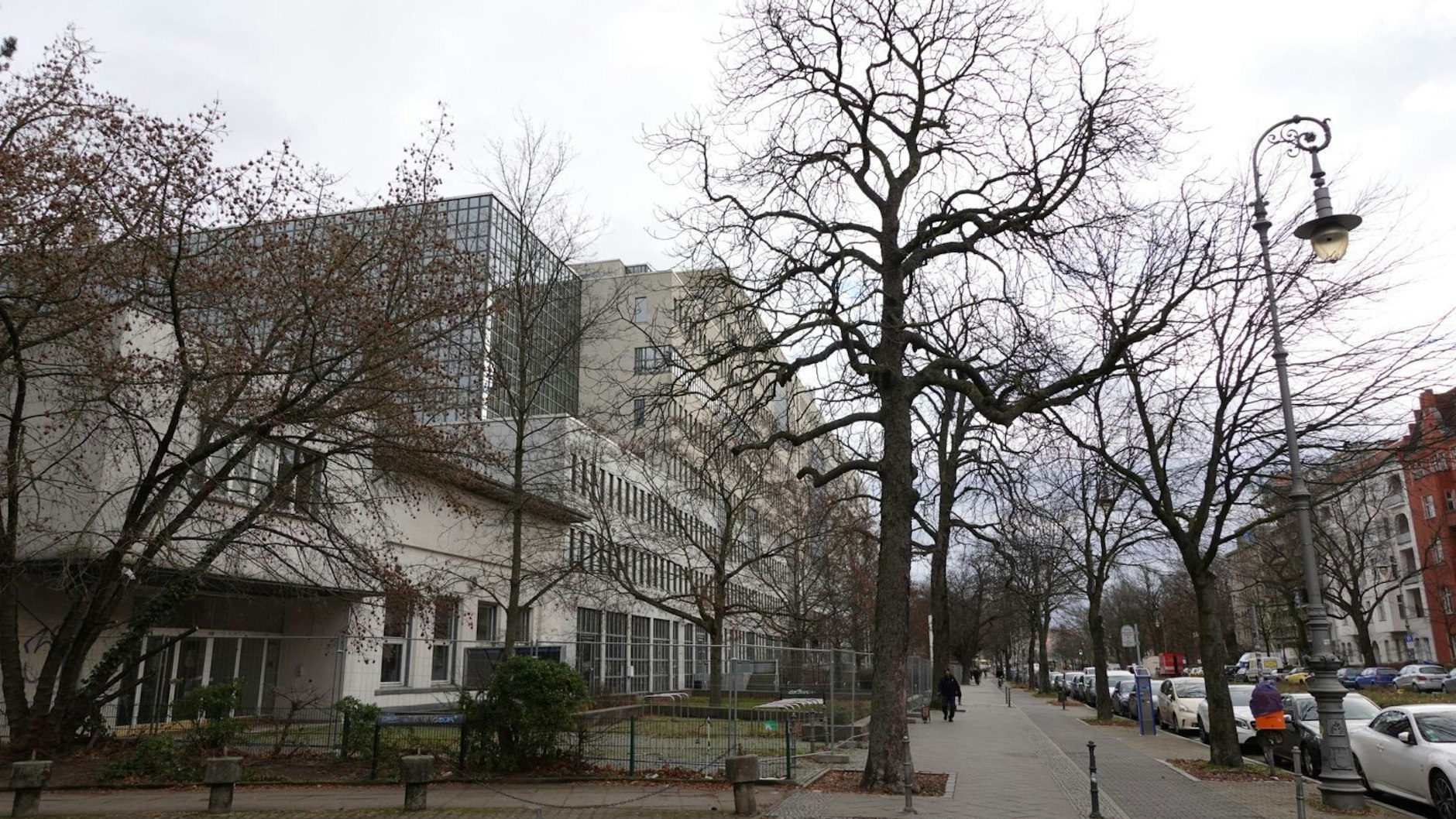 Das neue Flüchtlingsheim an der Hasenheide 23 bis 27, gleich gegenüber vom Volkspark. 