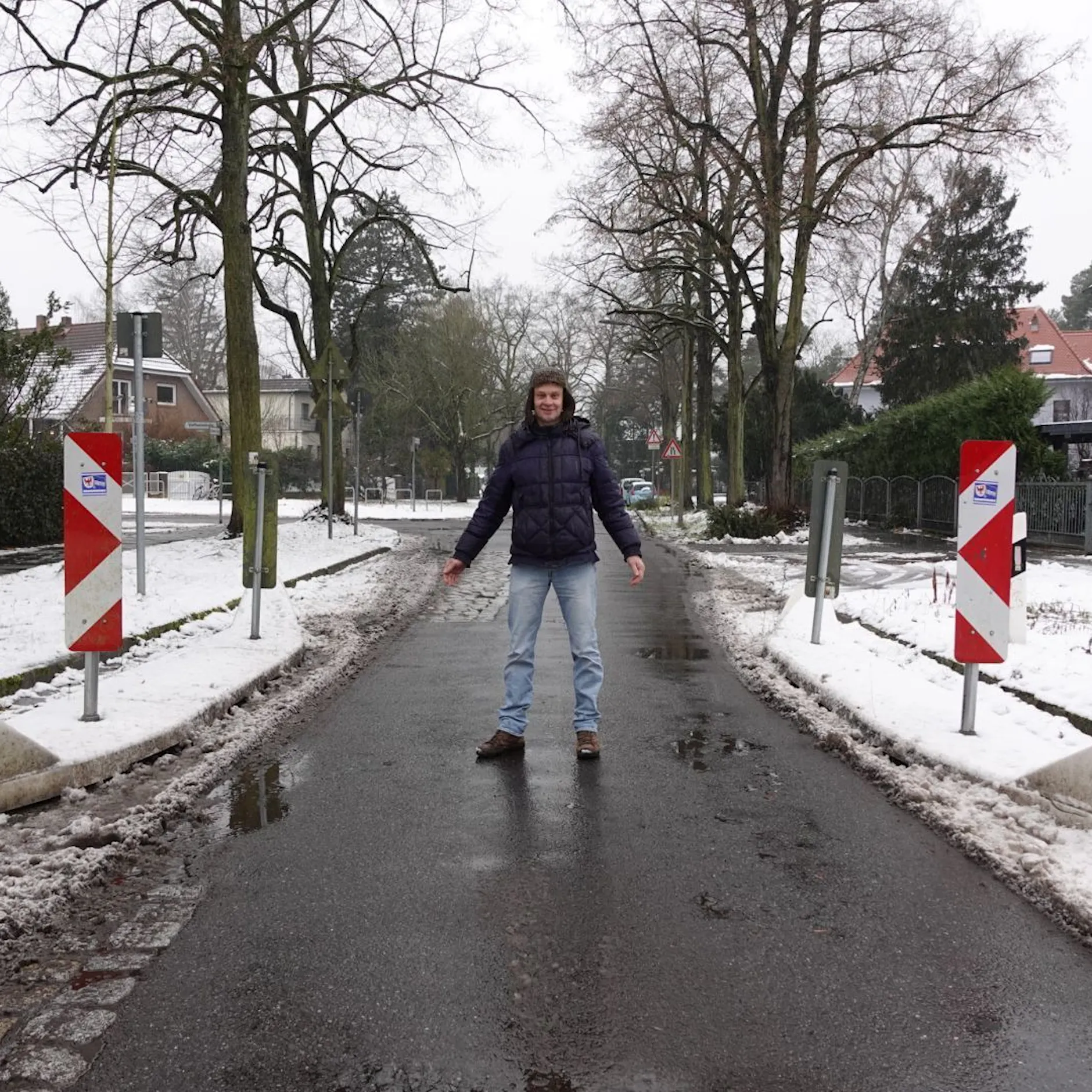 Berlin-Hermsdorf: Der Kampf um Poller an der Stadtgrenze zum Osten