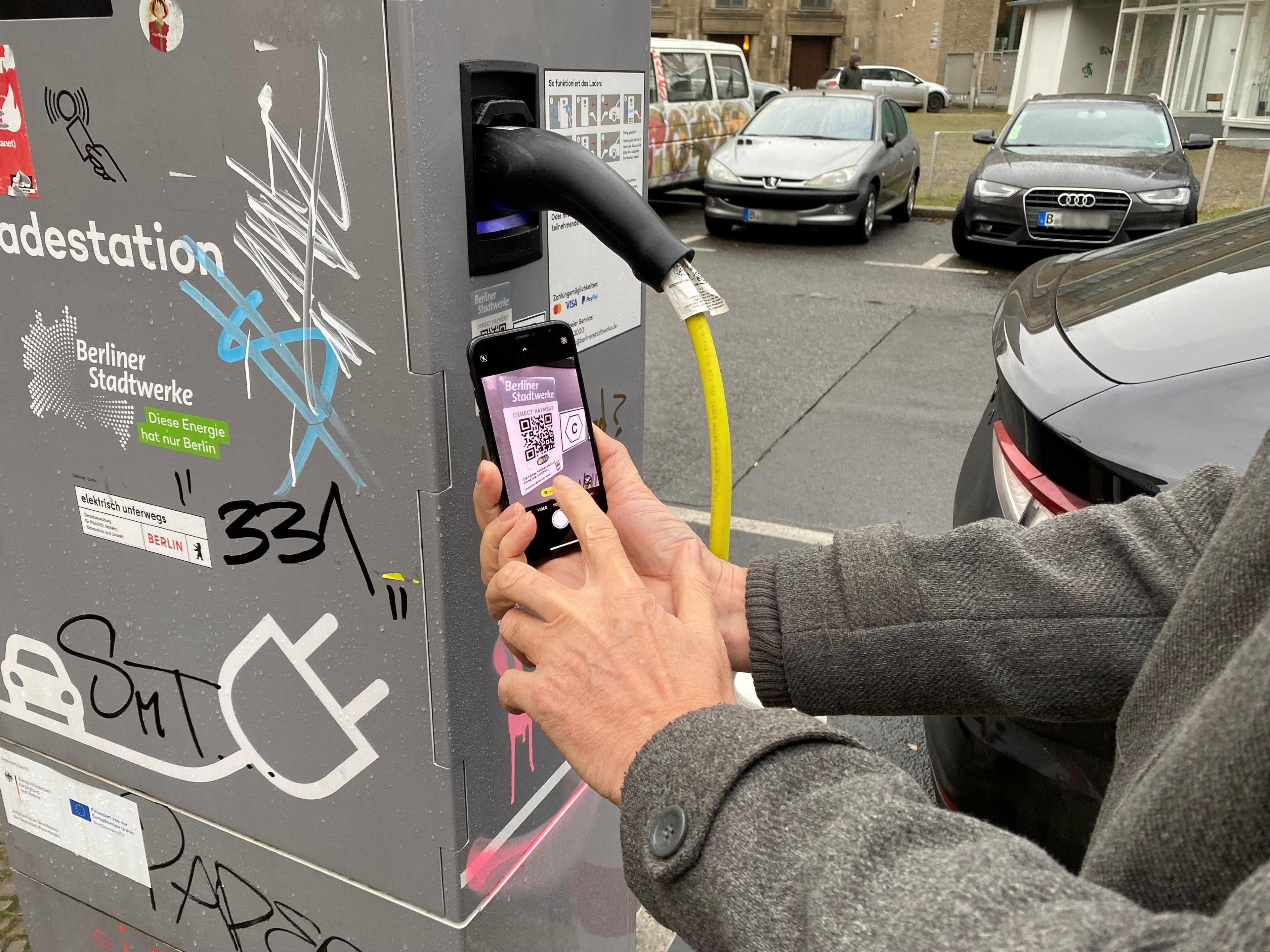 Die fiese QR-Code-Falle: So zocken Betrüger jetzt Autofahrer ab