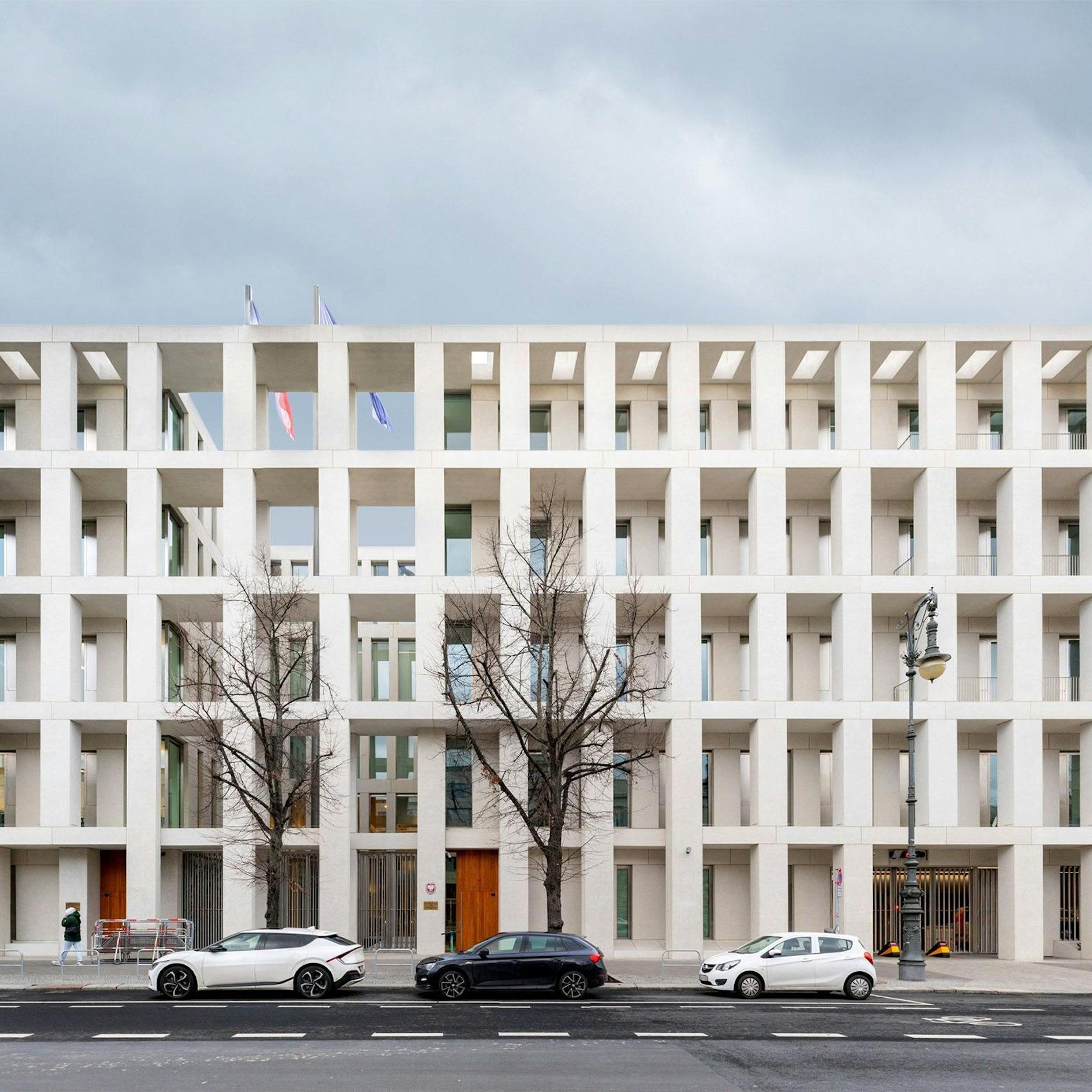 Image - Polens neue Botschaft Unter den Linden eröffnet: Polens Außenminister Sikorski hielt Festrede