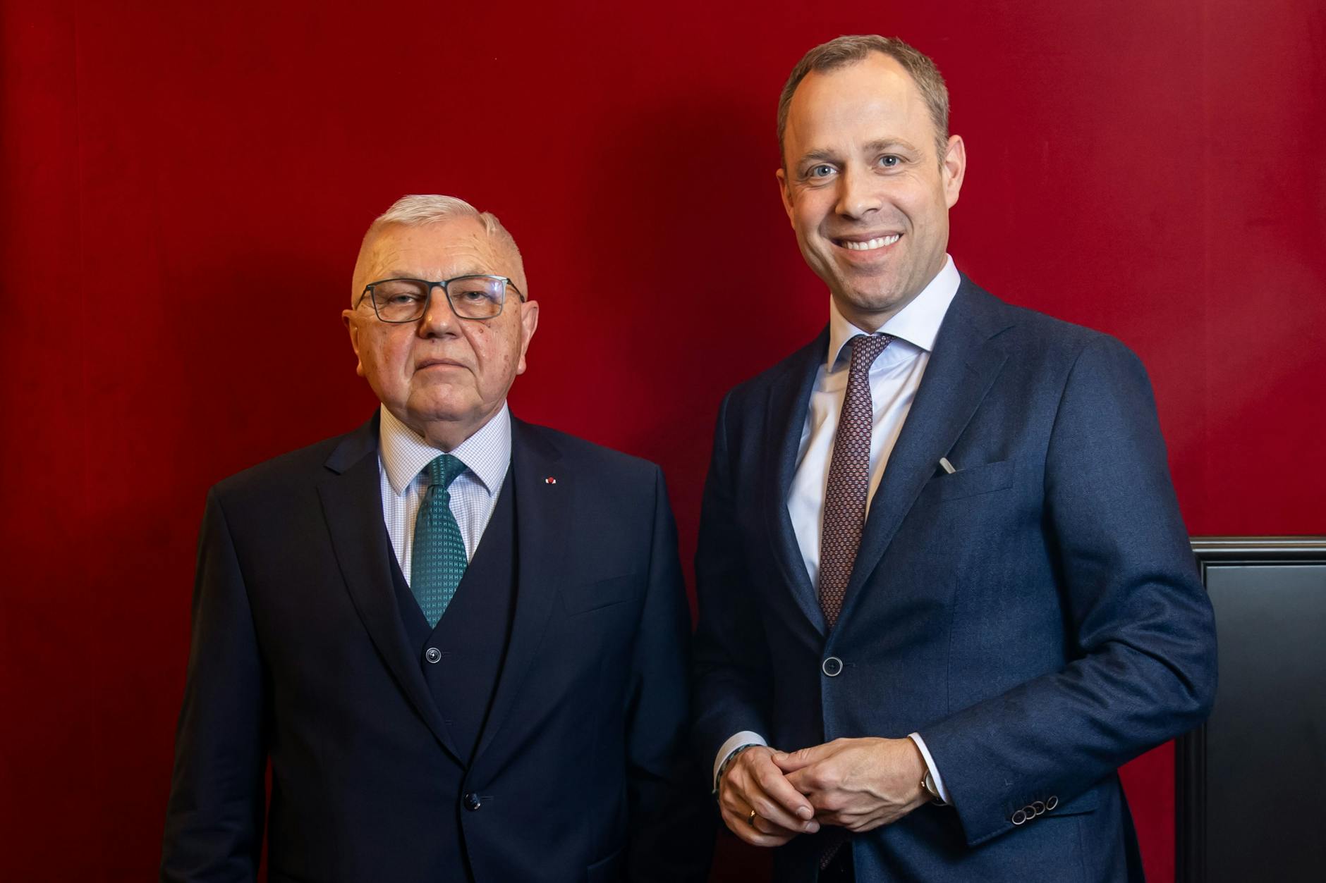 Entschiedene Taurus-Gegner: General a.D. Harald Kujat und Mario Czaja in der Grünen Bühne in Hellersdorf.