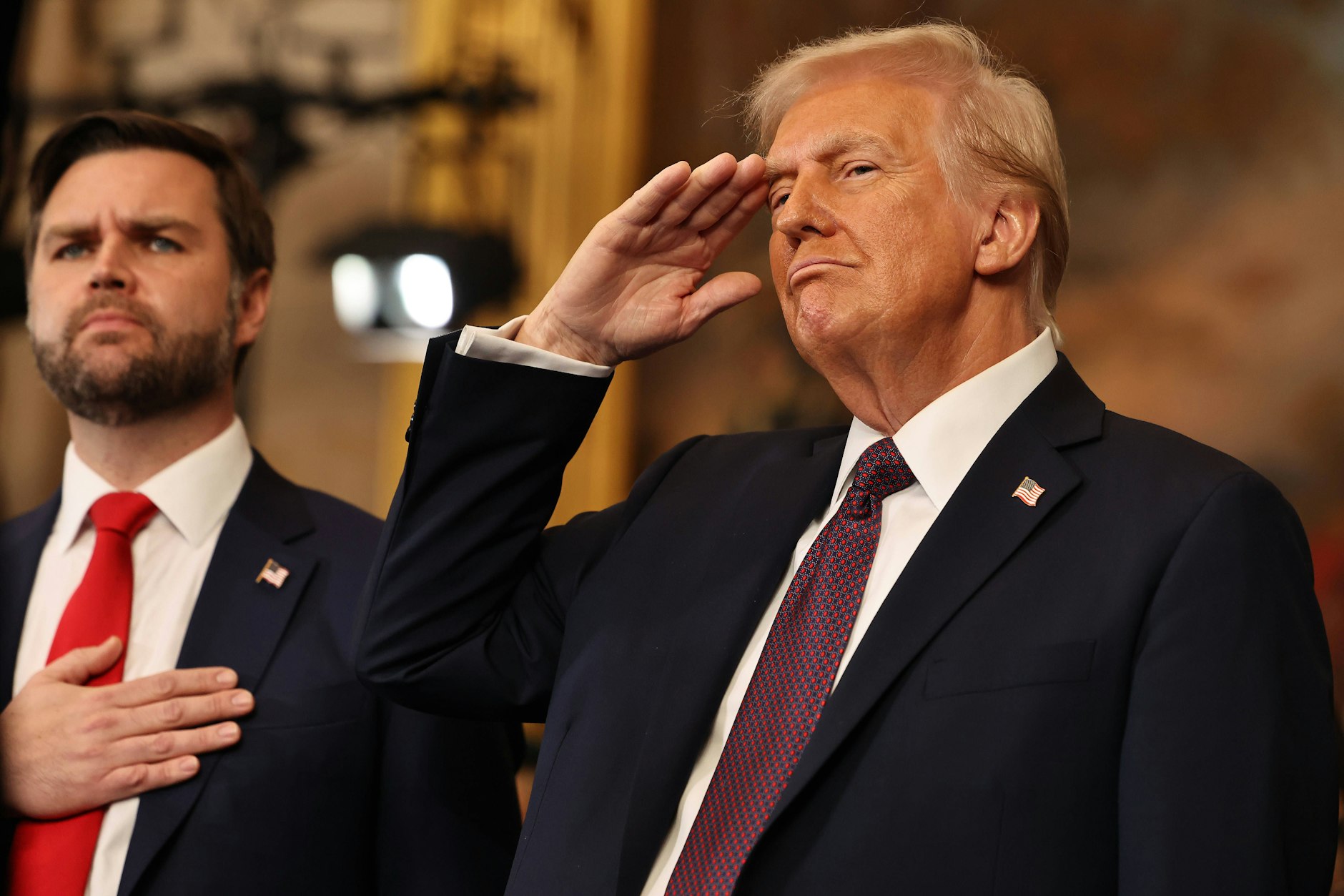 Washington D.C.: US-Präsident Donald Trump und Vizepräsident J.D. Vance (l.) bei der Amtseinführung in der Rotunde des Kapitols. Trump tritt seine zweite Amtszeit als 47. Präsident der USA an.