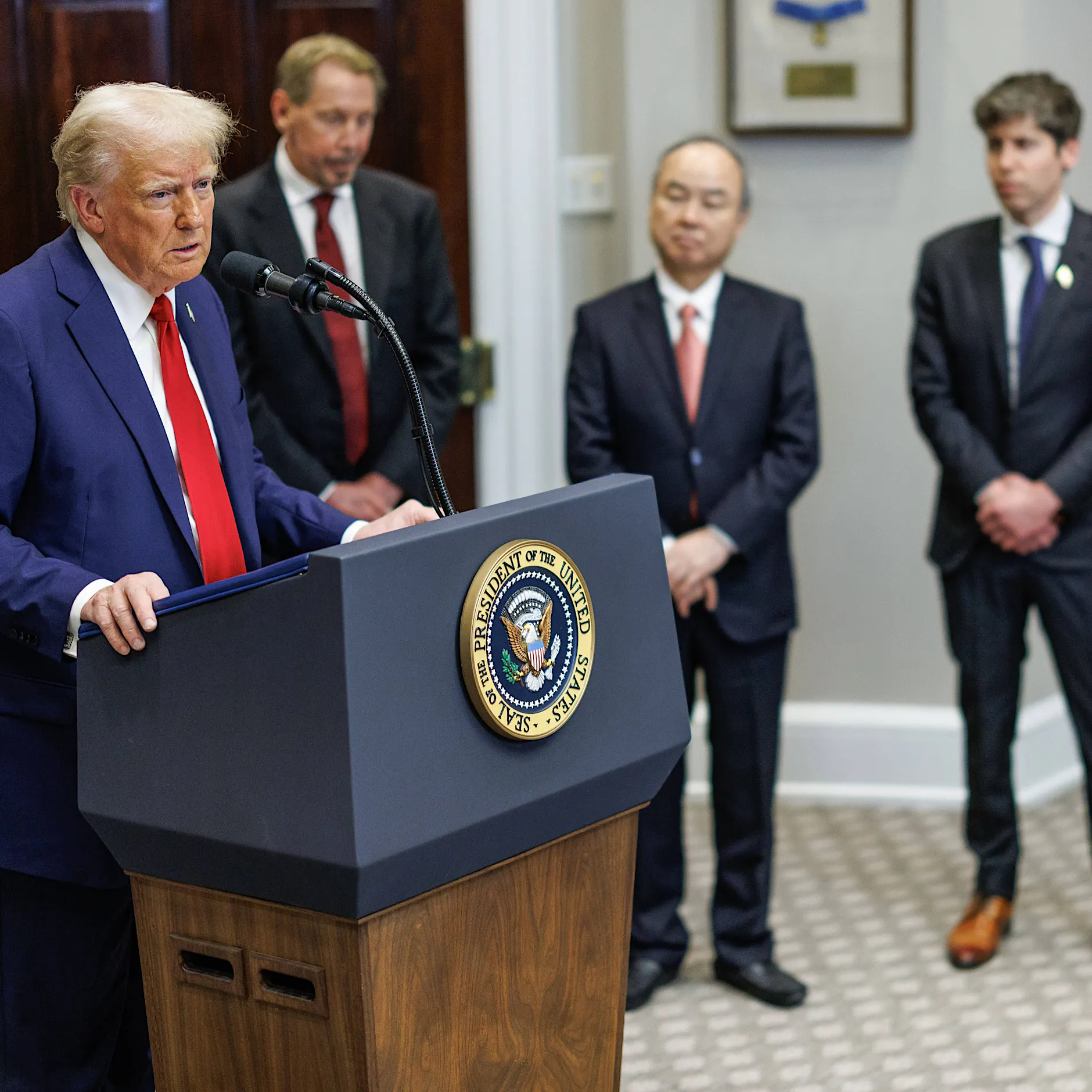 Trumps KI-Projekt: Kann die Macht einer „Superintelligenz“ zur Entmachtung der Menschheit führen?