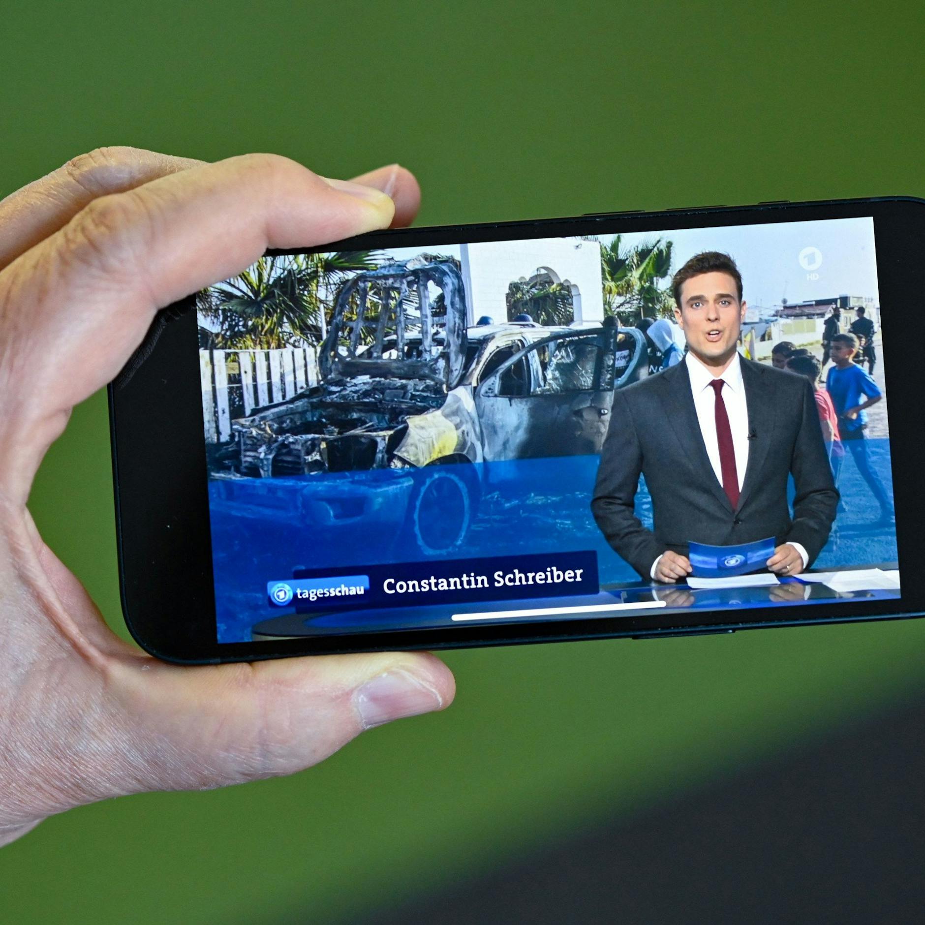 Image - Noch nie war alles so schlimm wie jetzt? Das ist schuld an diesem Gefühl