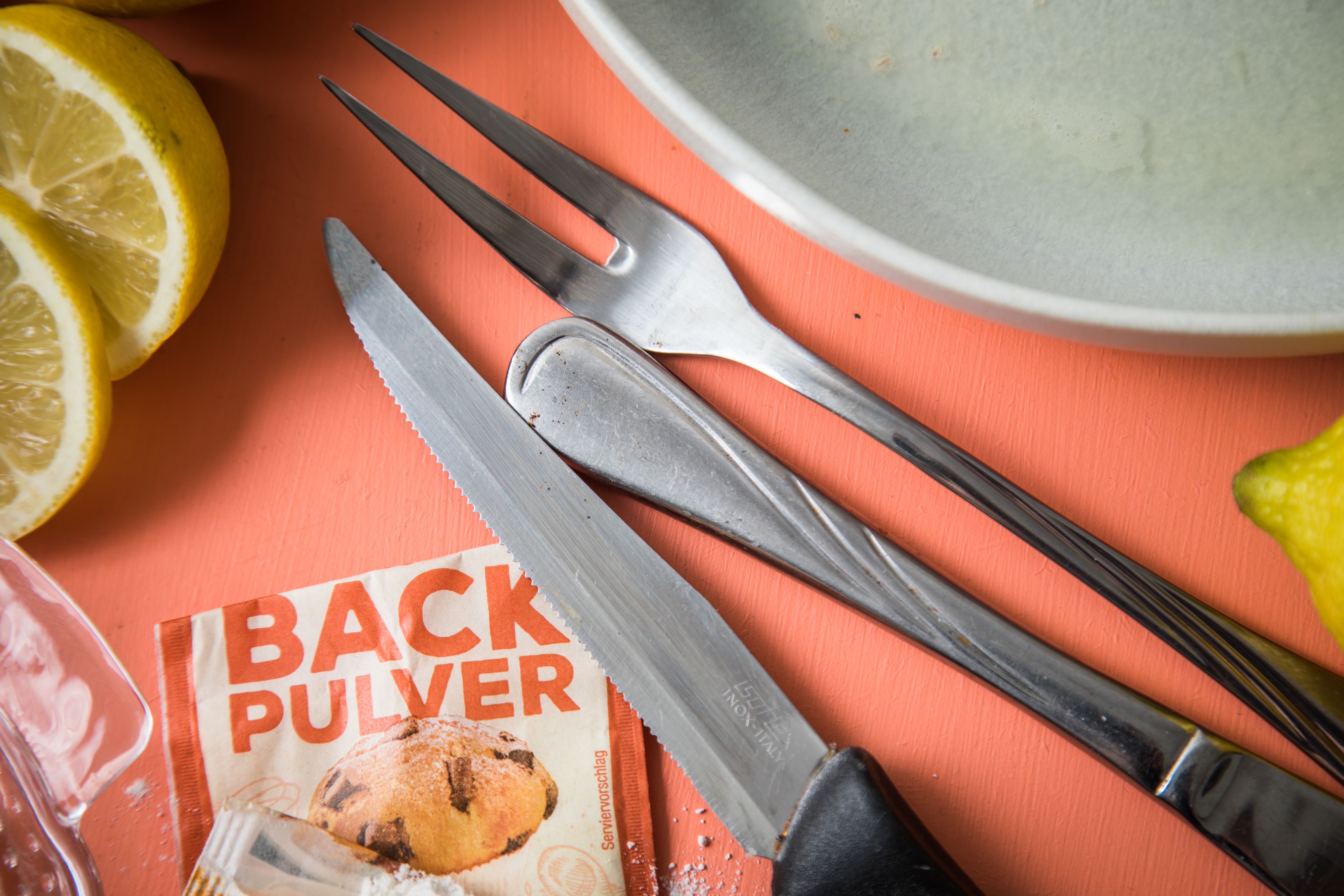 Silber reinigen, Mitesser entfernen: 7 ultimative Lifehacks mit Backpulver