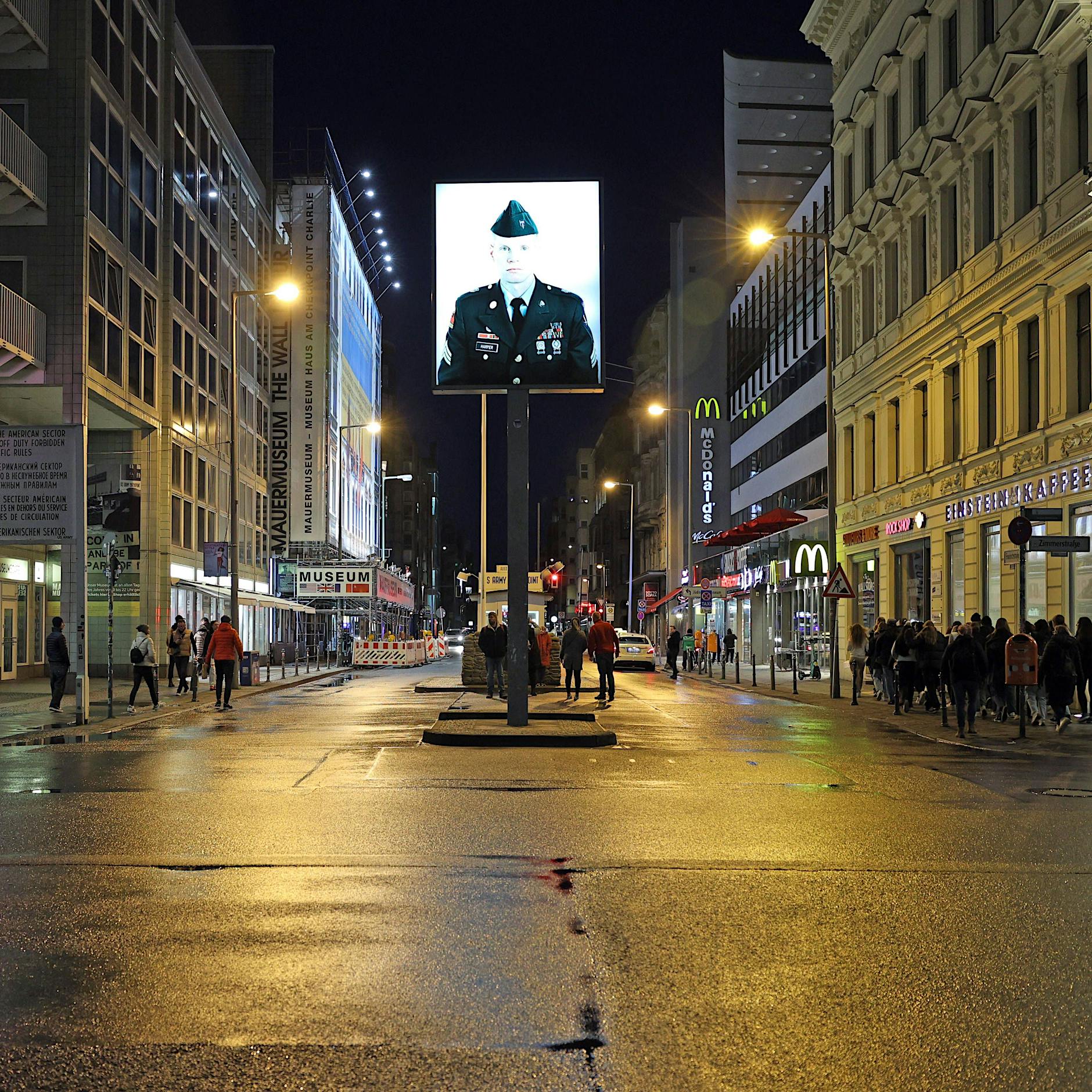 Straftaten der Woche: Jugendliche scheitern mit Raubversuch, Mutter holt Jungen auf Polizeirevier ab