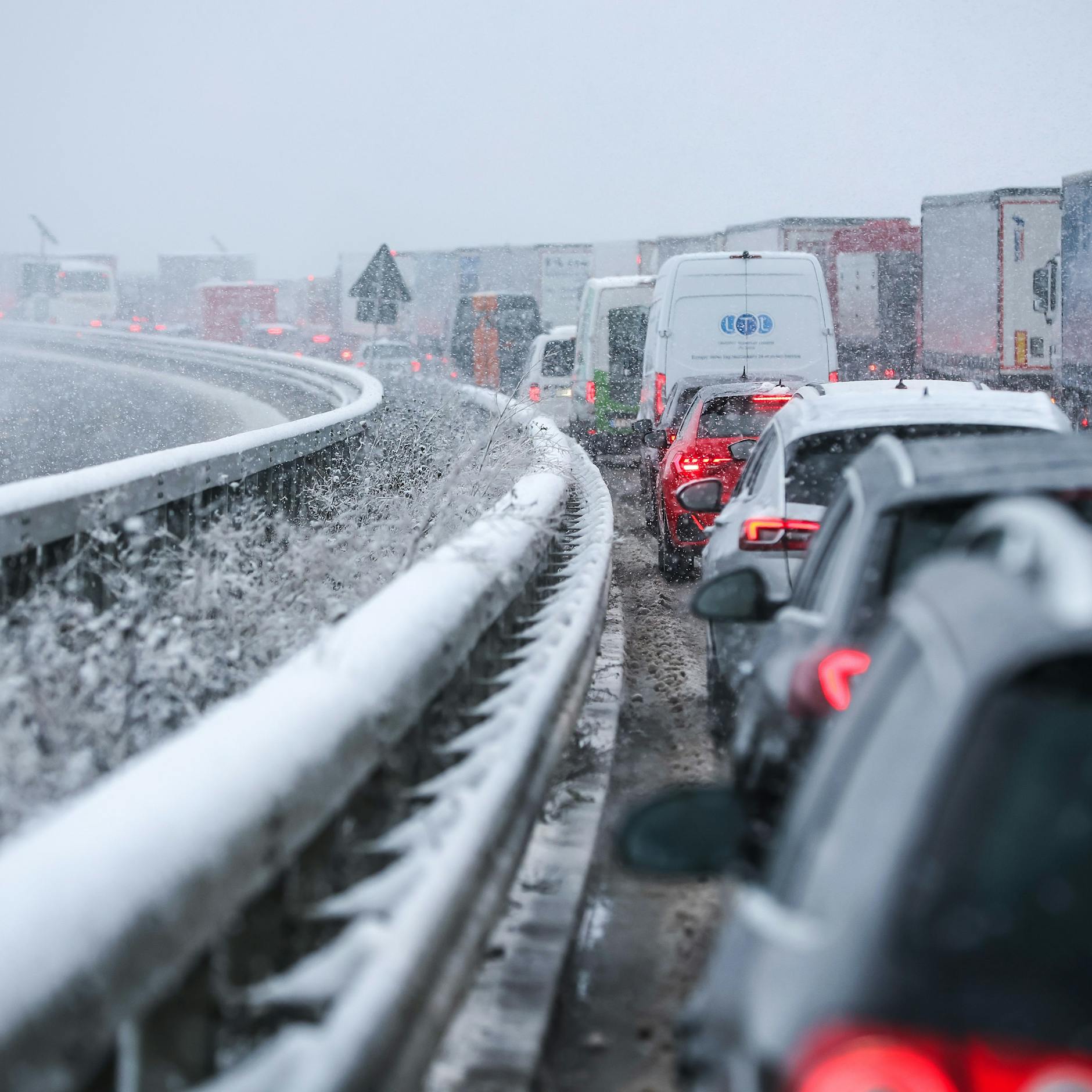 Die größten Staufallen auf dem Weg in den Winterurlaub – mit großer Karte!