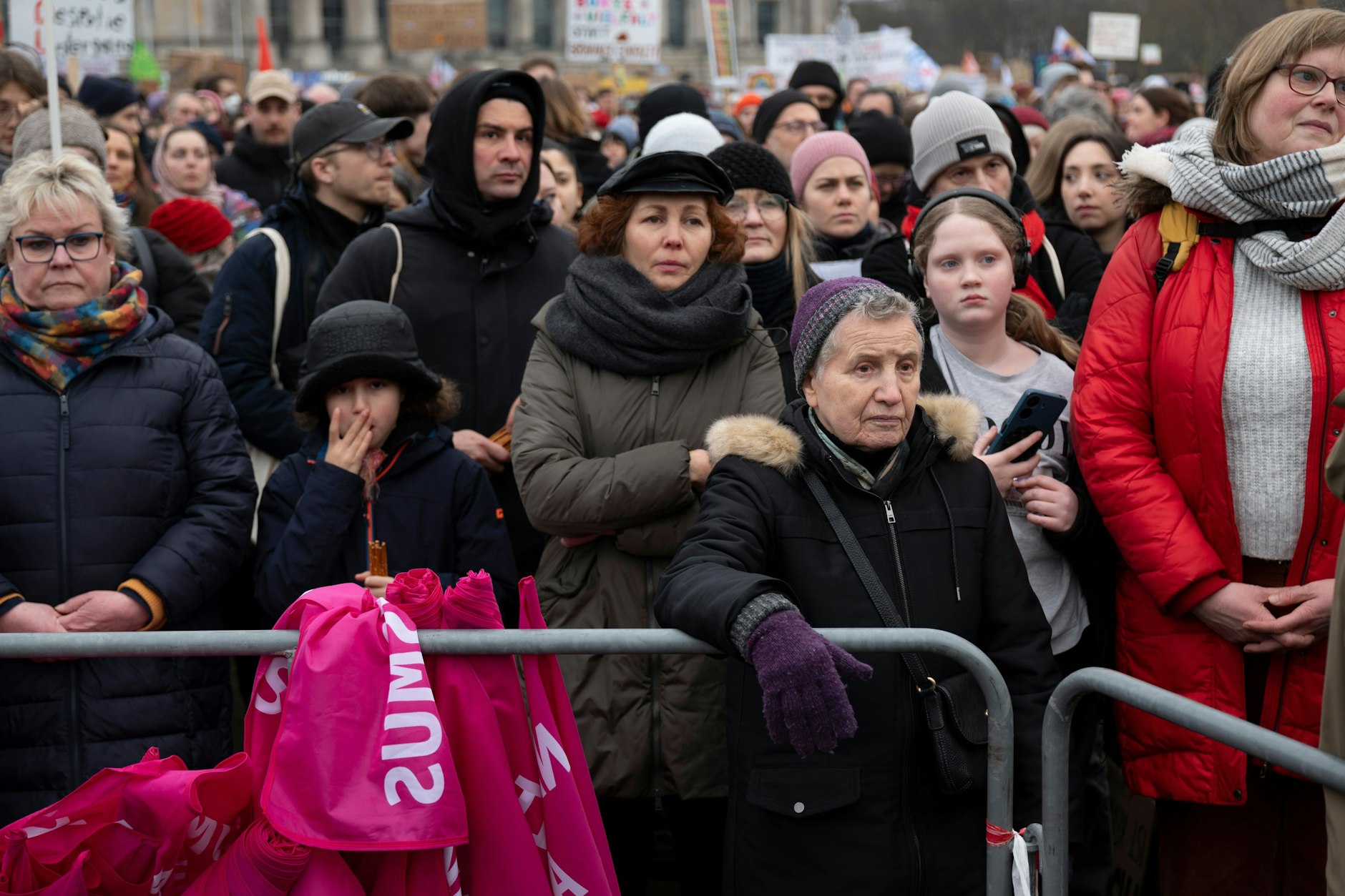 Und jetzt alle: „Wir sind die Brandmauer!“