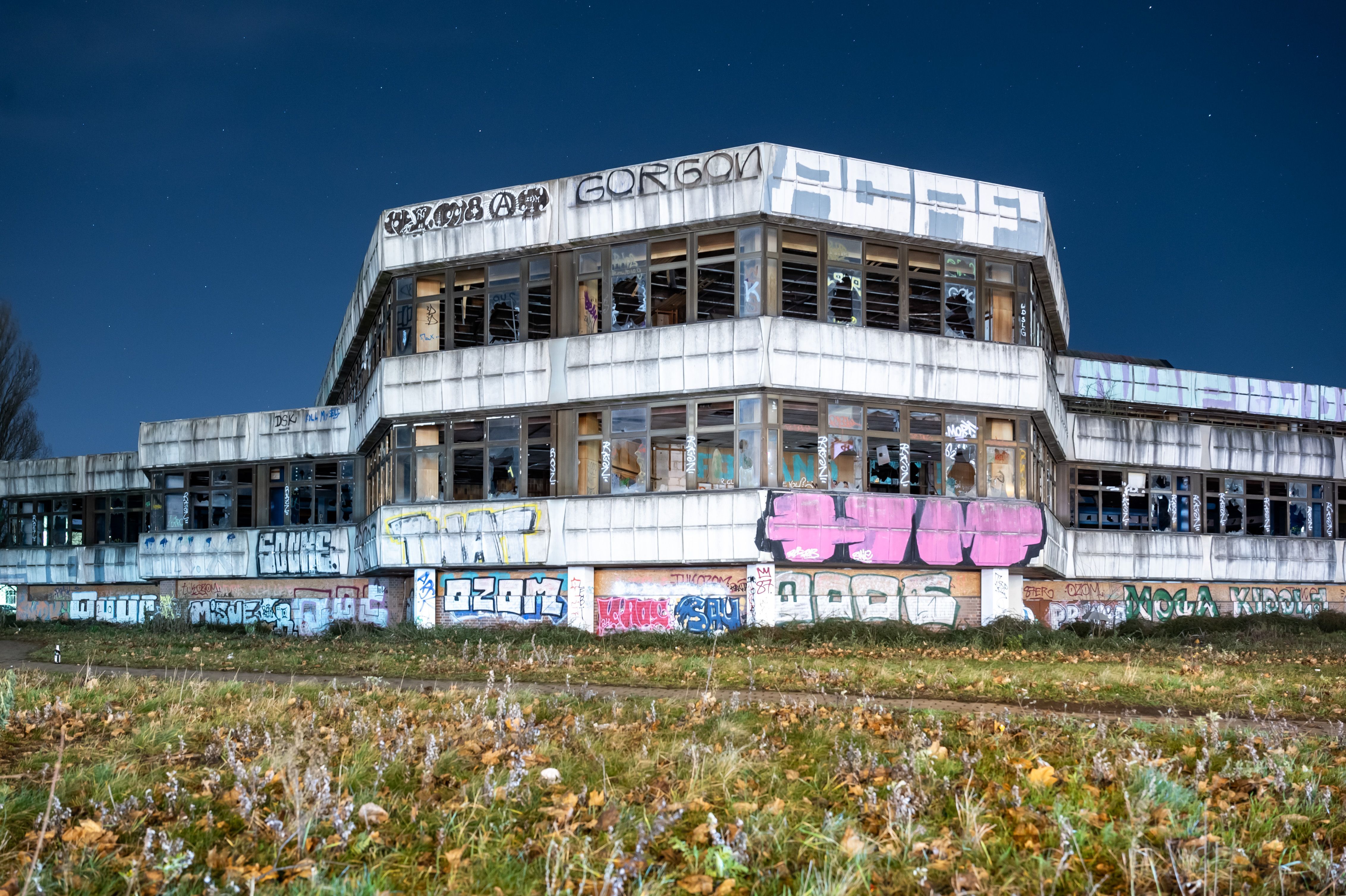 Mitten in Berlin: Darum verrotten die Ruinen vom Hohenschönhauser Tor in Lichtenberg