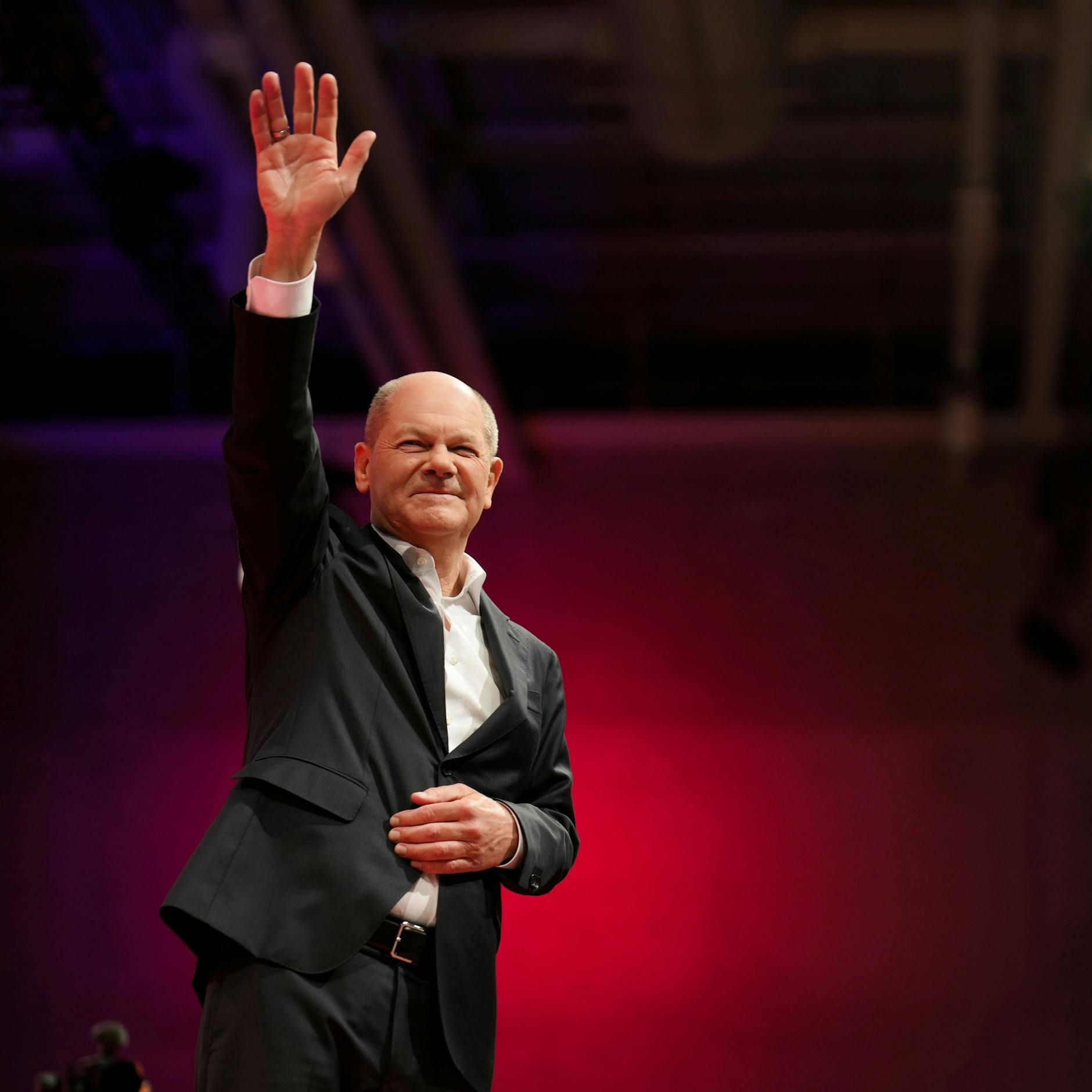 Image - „Hofnarr“-Abend in Berlin: Was macht ihr auf Partys mit Kanzler Scholz, liebe Kollegen?